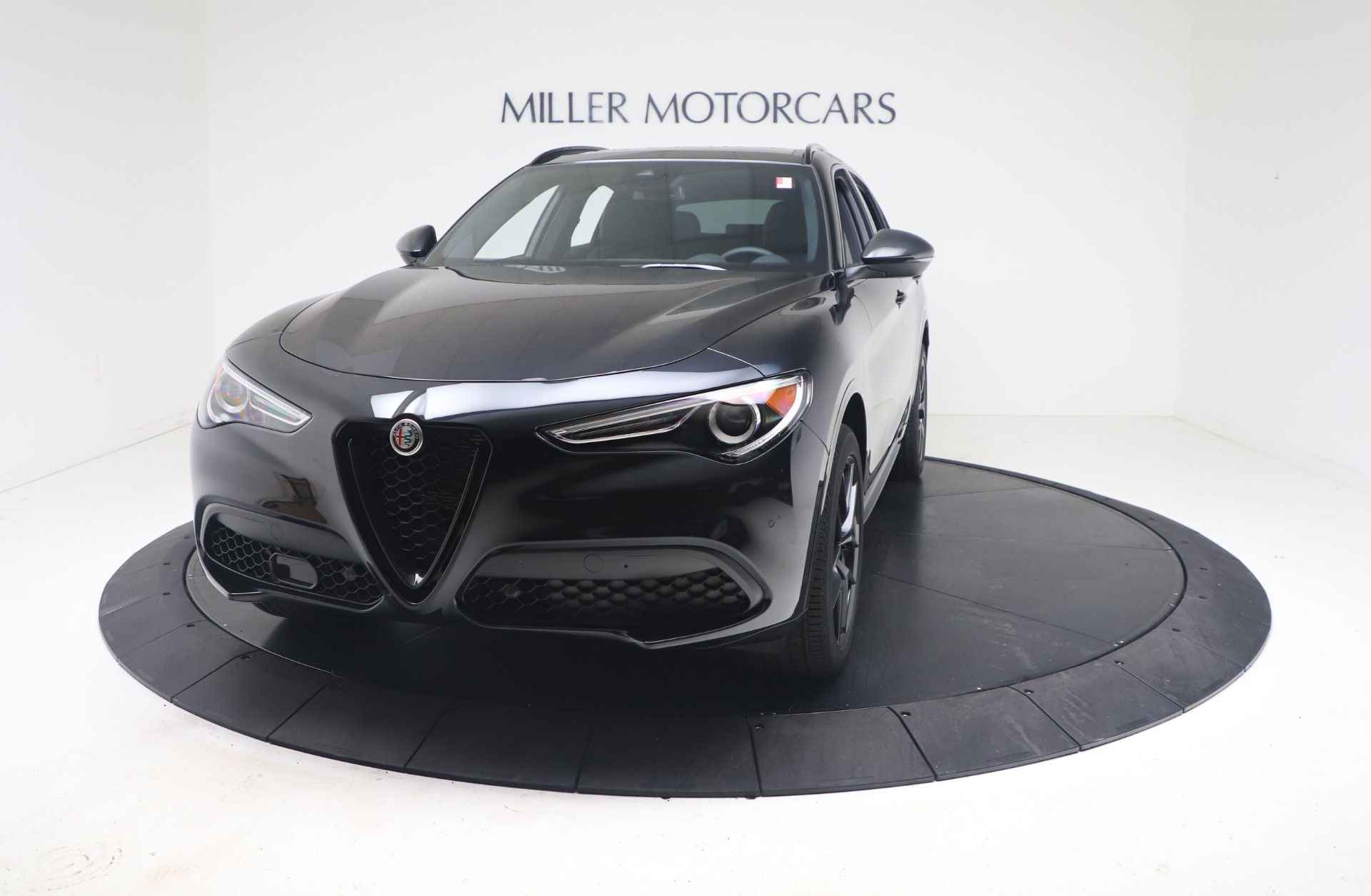 New 2021 Alfa Romeo Stelvio Ti Sport Q4 | St. Petersburg, FL