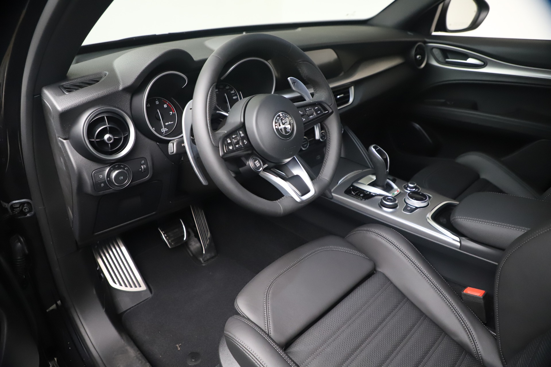 New 2021 Alfa Romeo Stelvio Ti Sport Q4 | St. Petersburg, FL