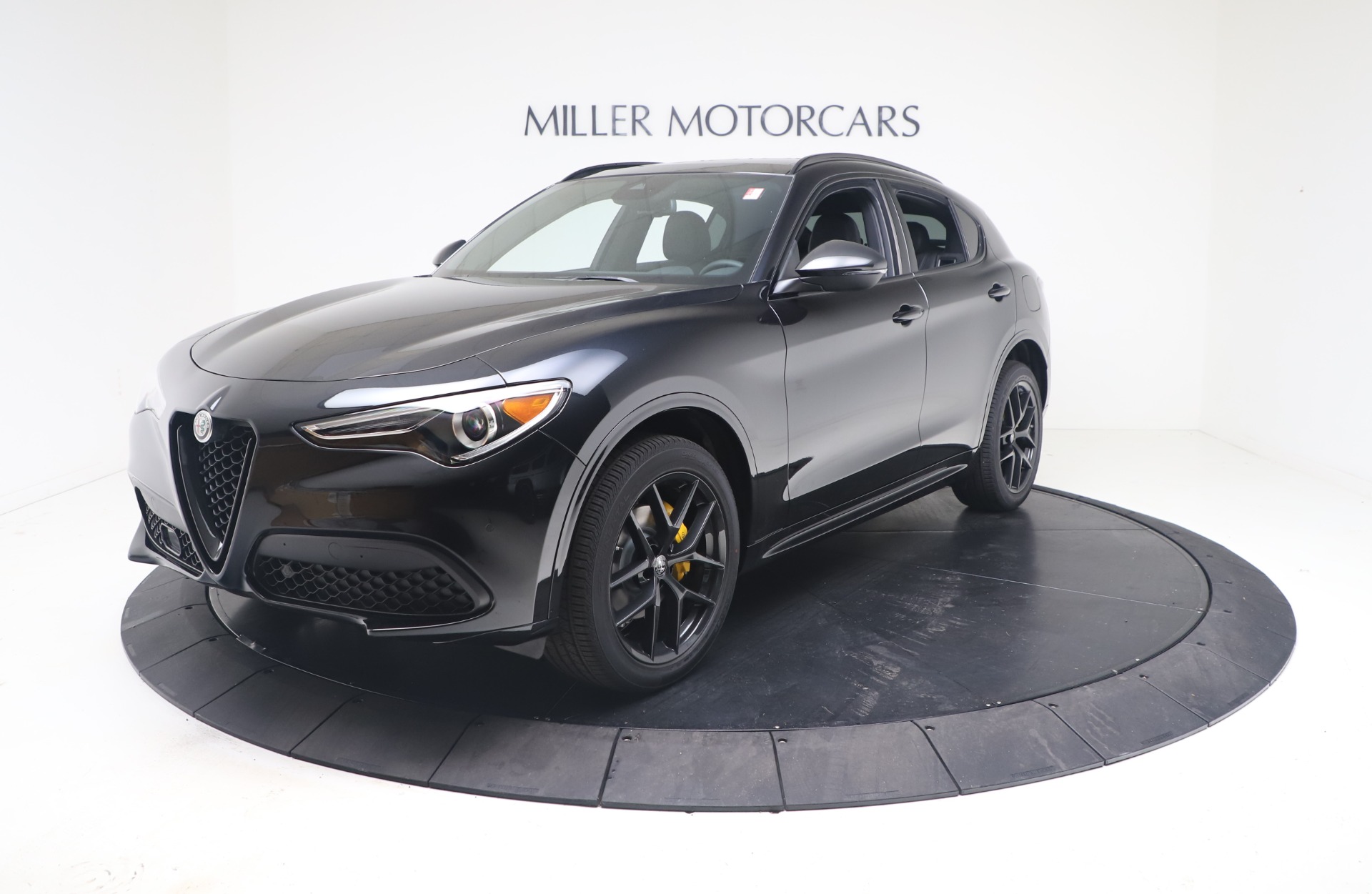 New 2021 Alfa Romeo Stelvio Ti Sport Q4 | St. Petersburg, FL