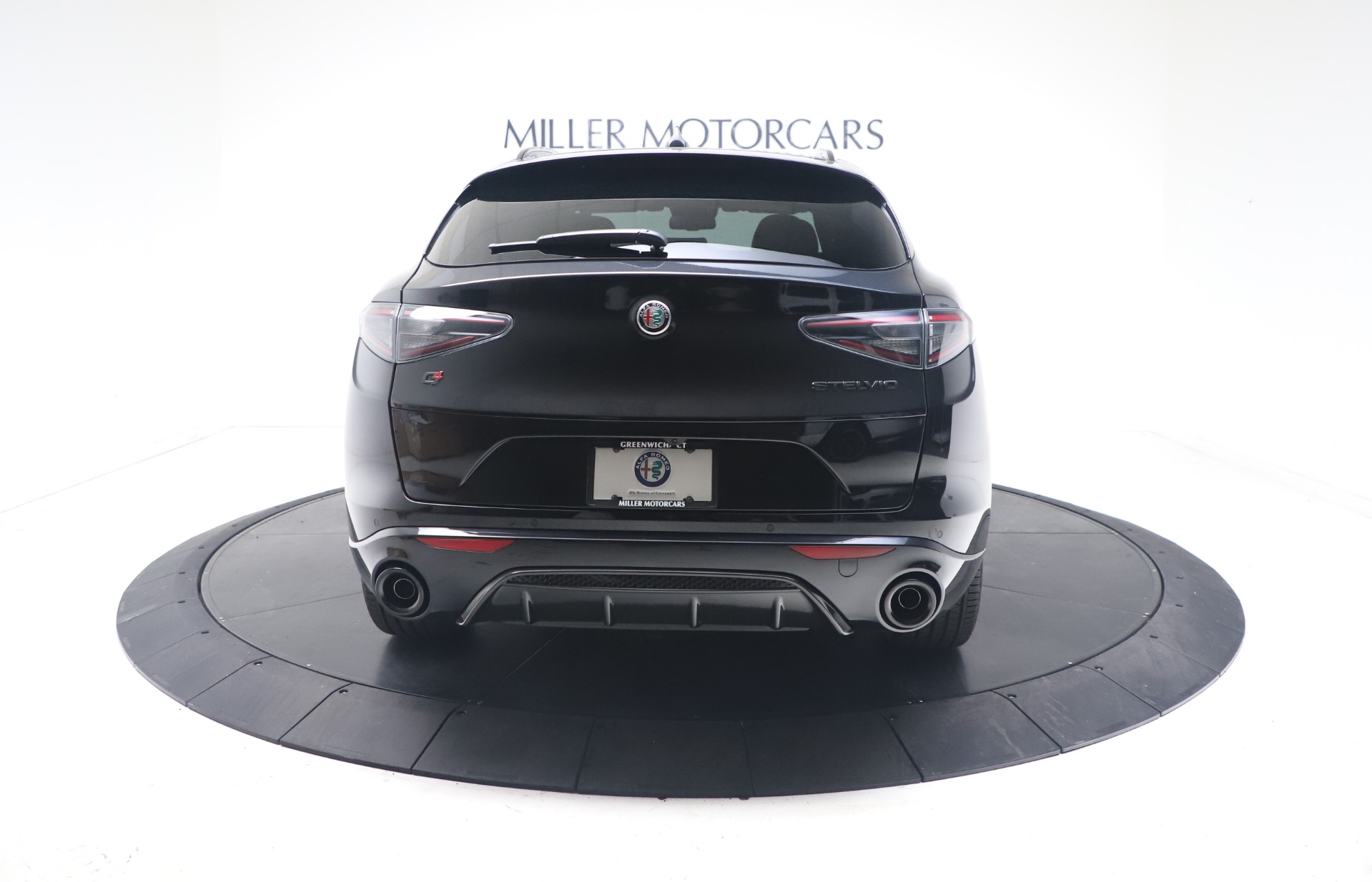 New 2021 Alfa Romeo Stelvio Ti Sport Q4 | St. Petersburg, FL