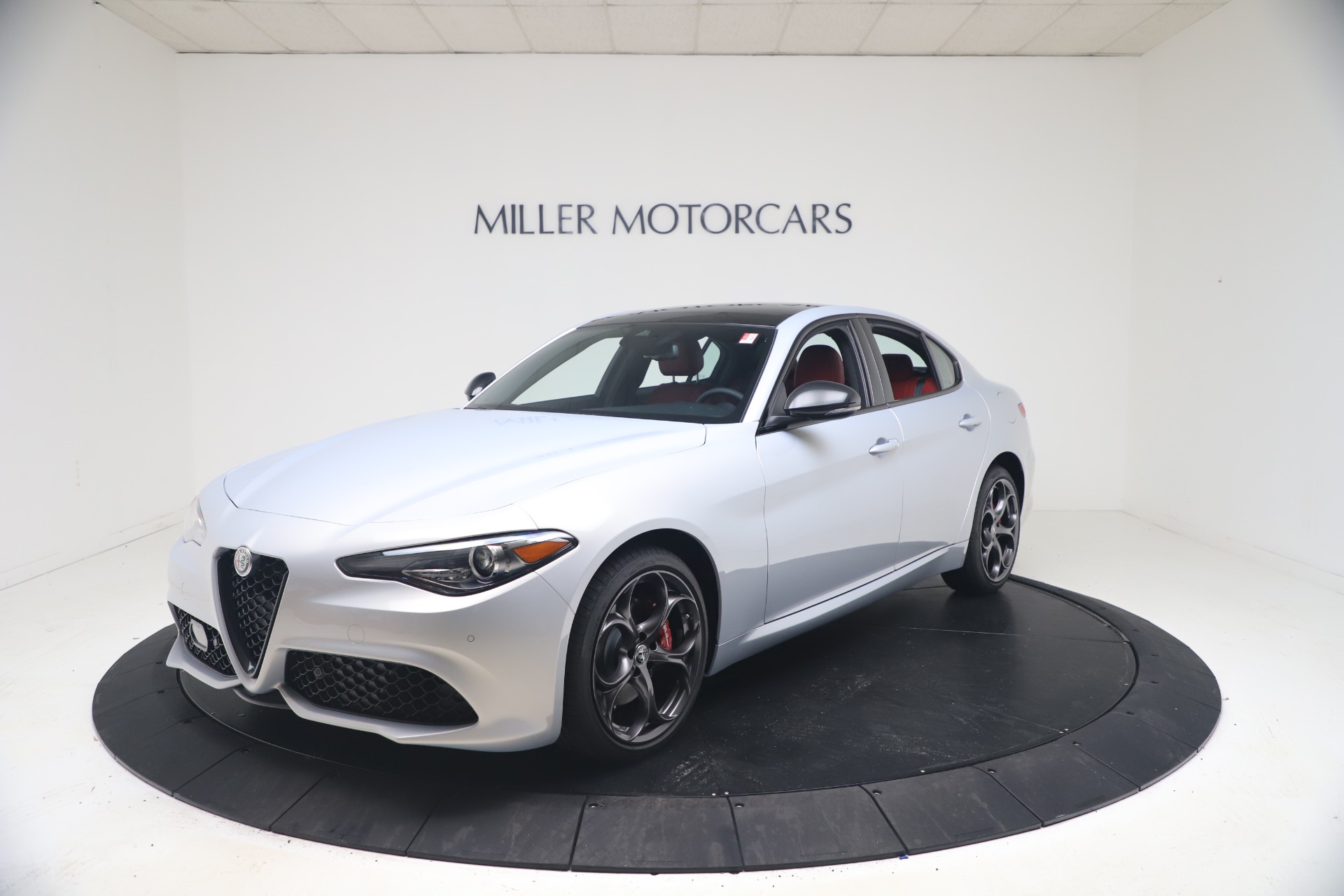 New 2021 Alfa Romeo Giulia Ti Sport Q4 | St. Petersburg, FL