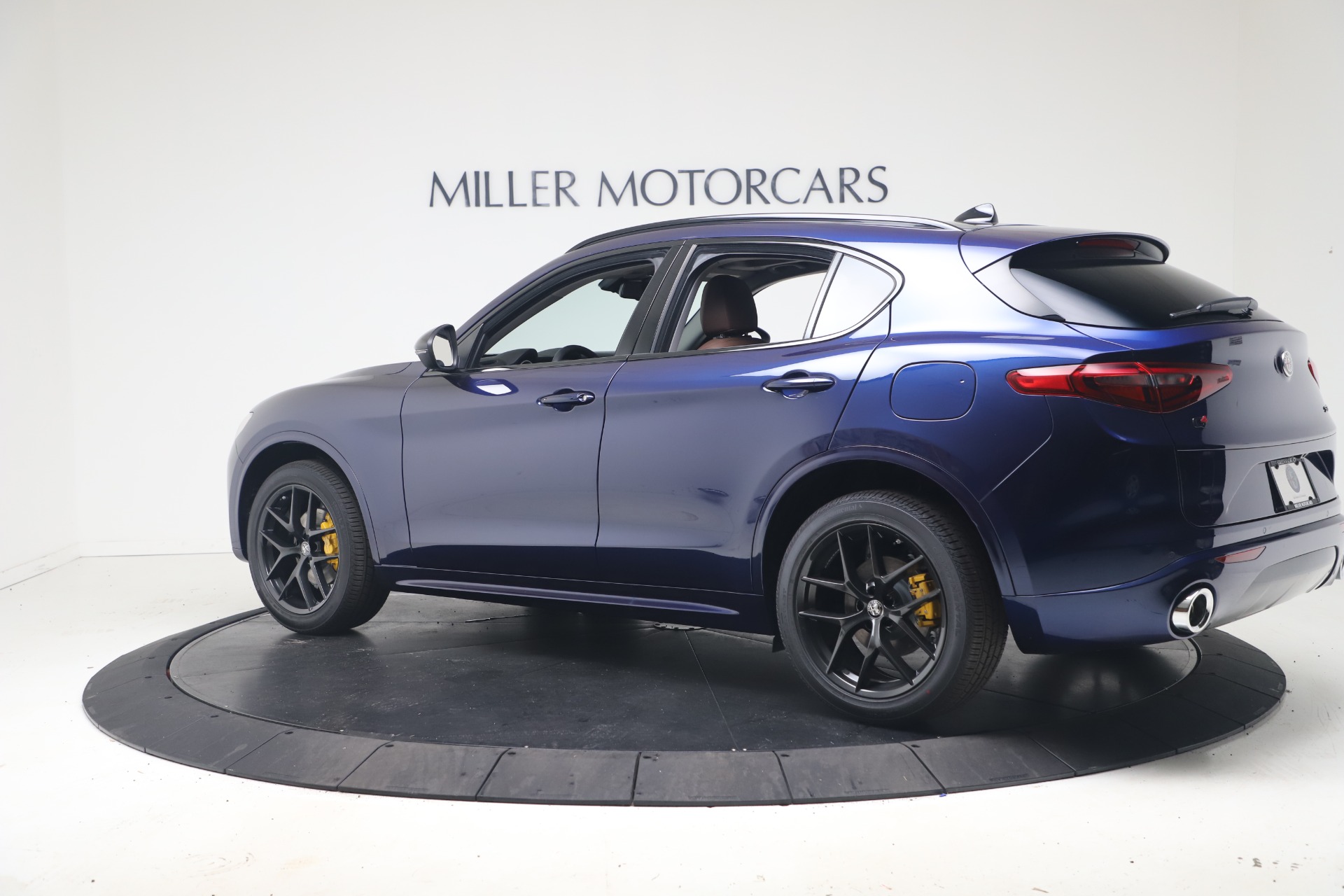New 2021 Alfa Romeo Stelvio Ti Q4 | St. Petersburg, FL