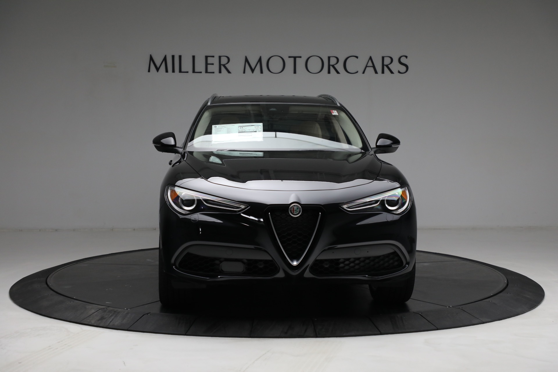 New 2021 Alfa Romeo Stelvio Ti Lusso Q4 | St. Petersburg, FL