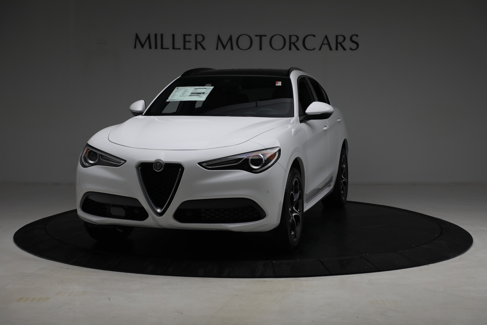 New 2021 Alfa Romeo Stelvio Ti Sport Q4 | St. Petersburg, FL