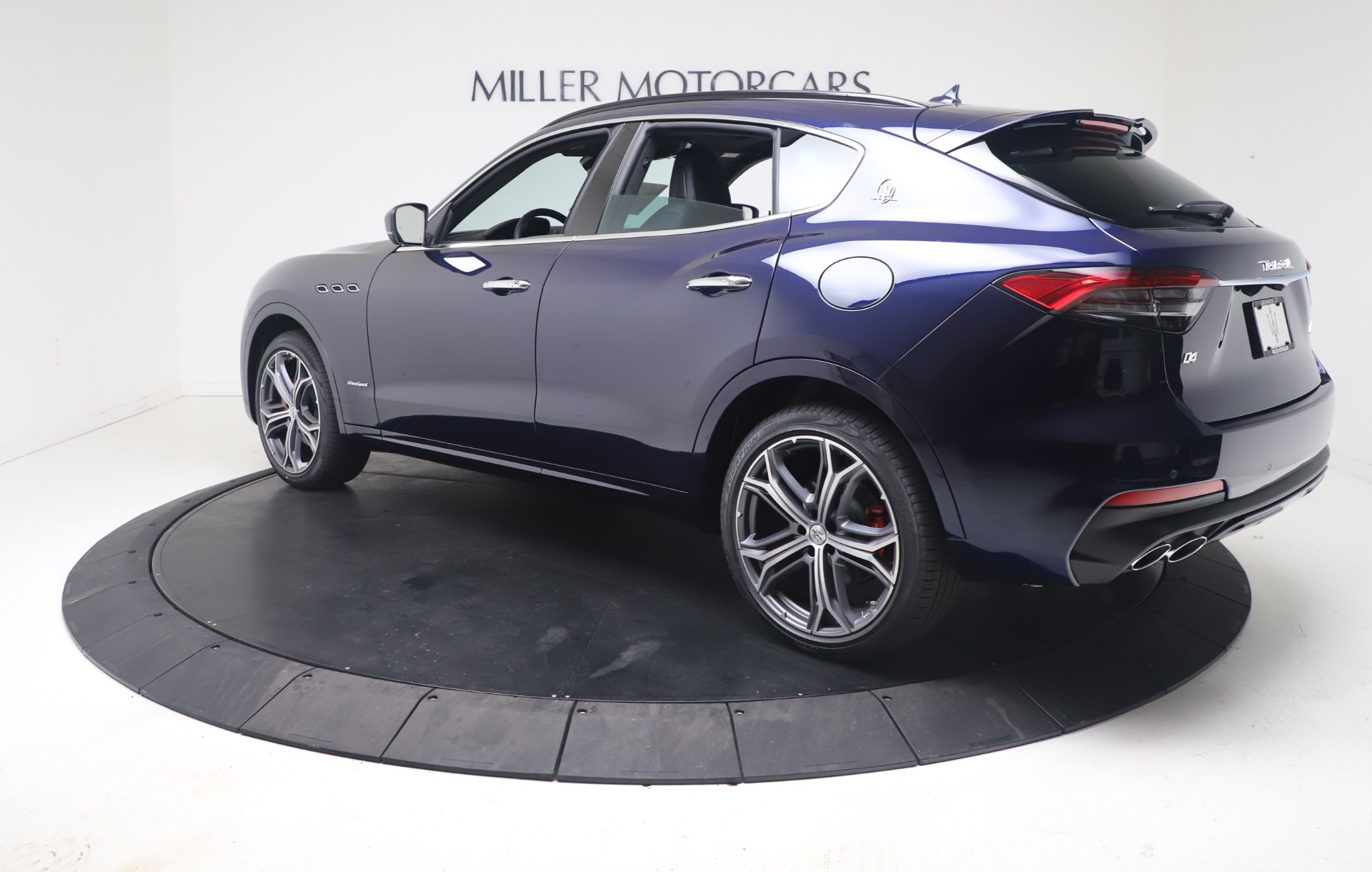 New 2021 Maserati Levante GranSport | St. Petersburg, FL