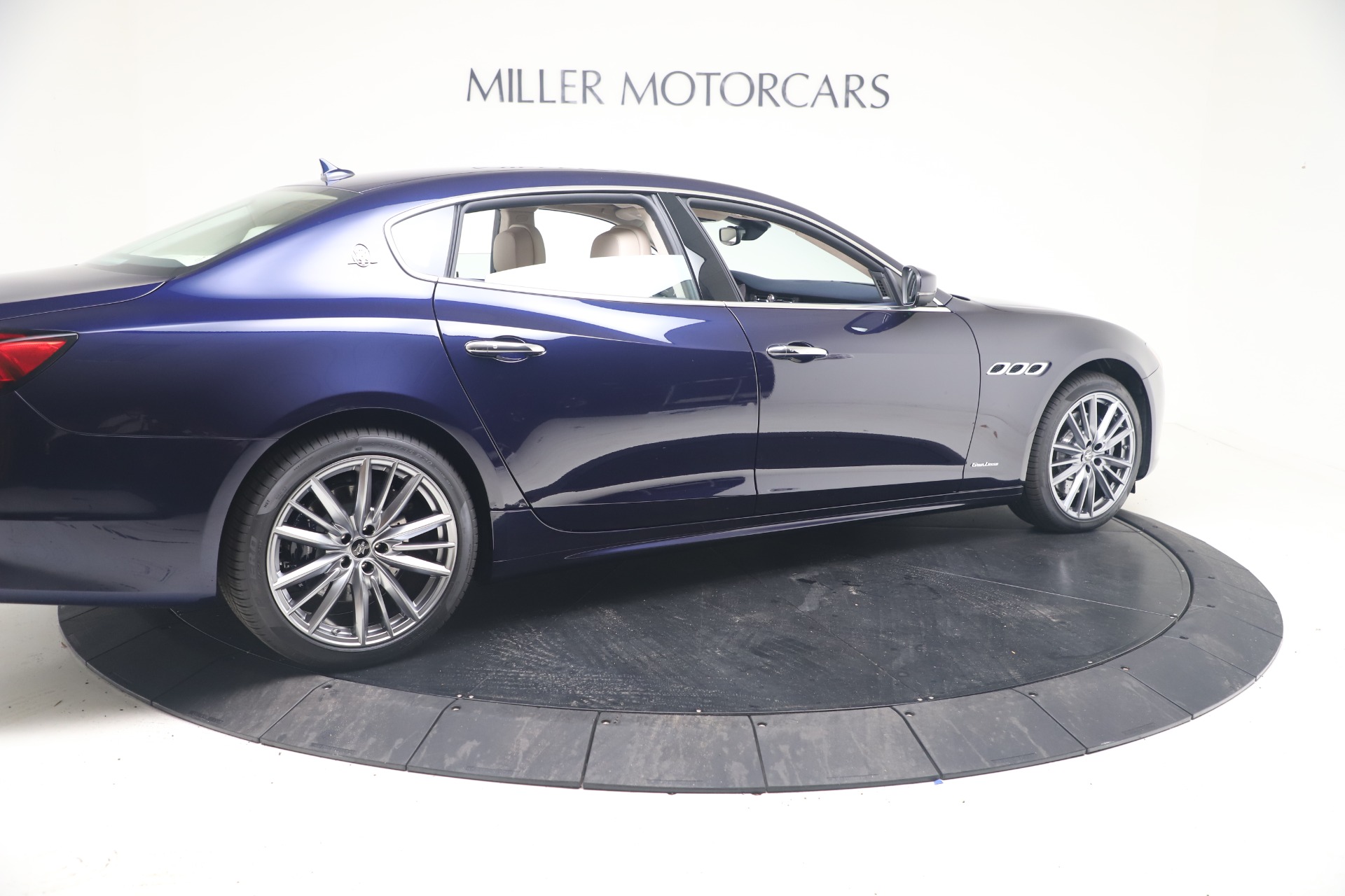 New 2021 Maserati Quattroporte S Q4 GranLusso | St. Petersburg, FL