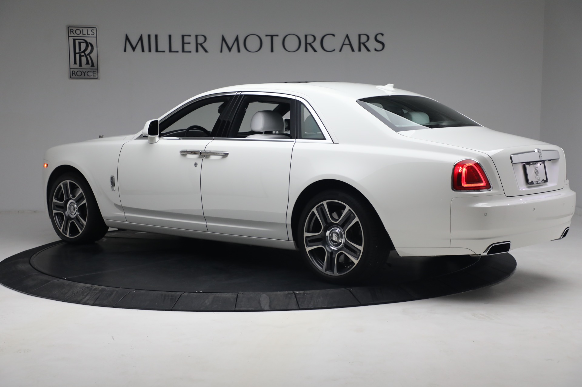 Used 2017 Rolls-Royce Ghost | St. Petersburg, FL