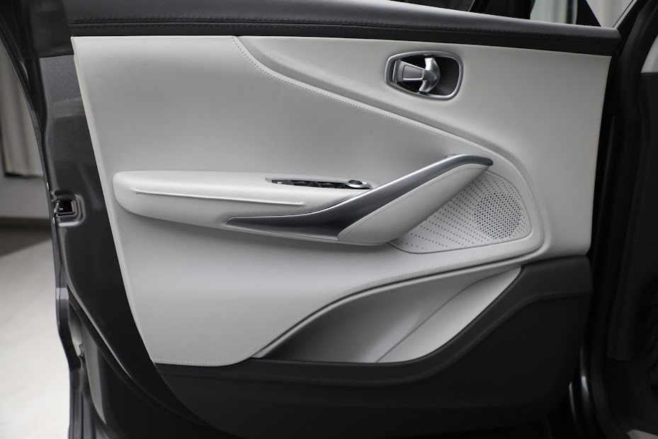 Used 2021 Aston Martin DBX | St. Petersburg, FL