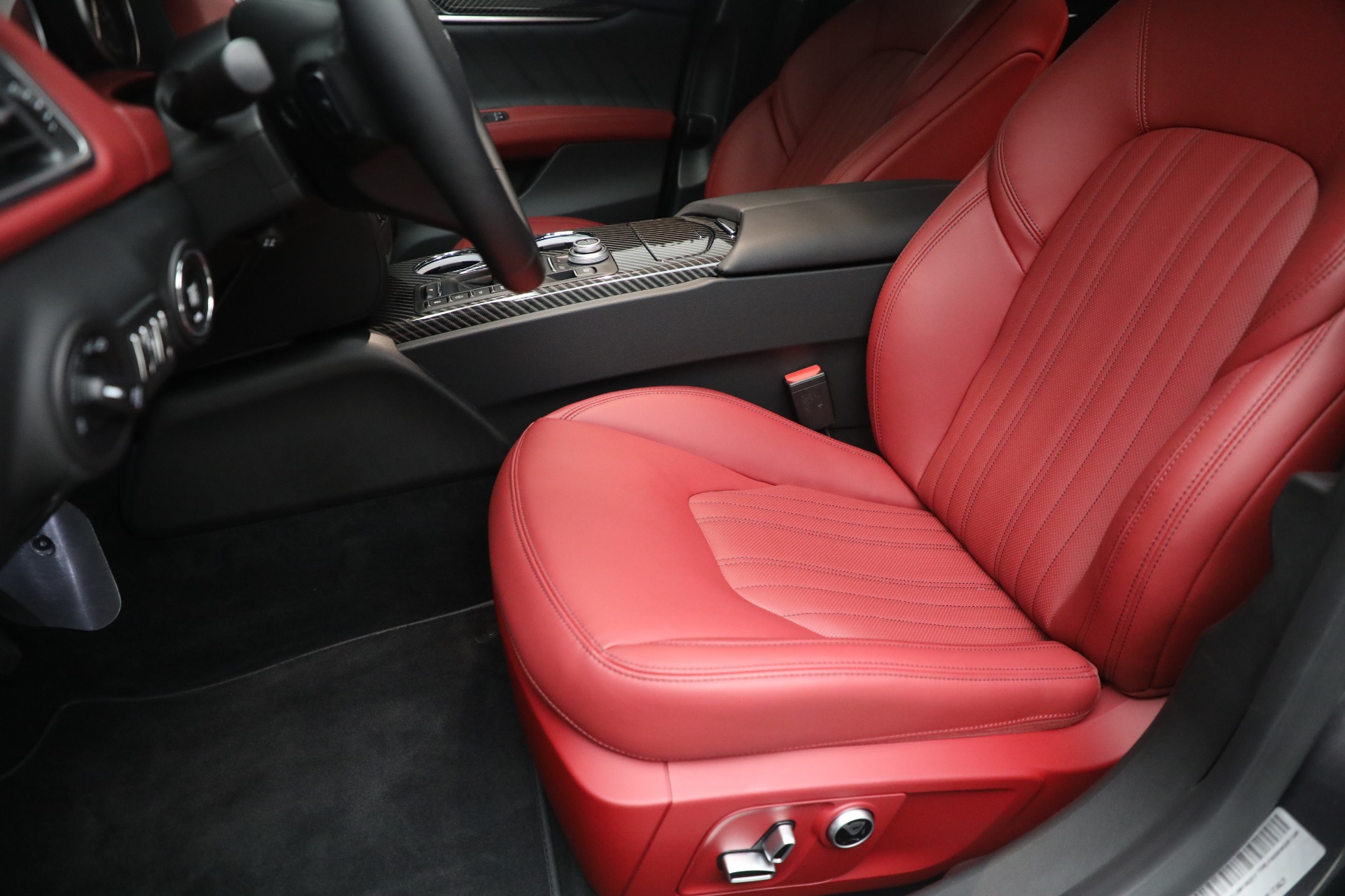 New 2021 Maserati Ghibli SQ4 GranLusso | St. Petersburg, FL