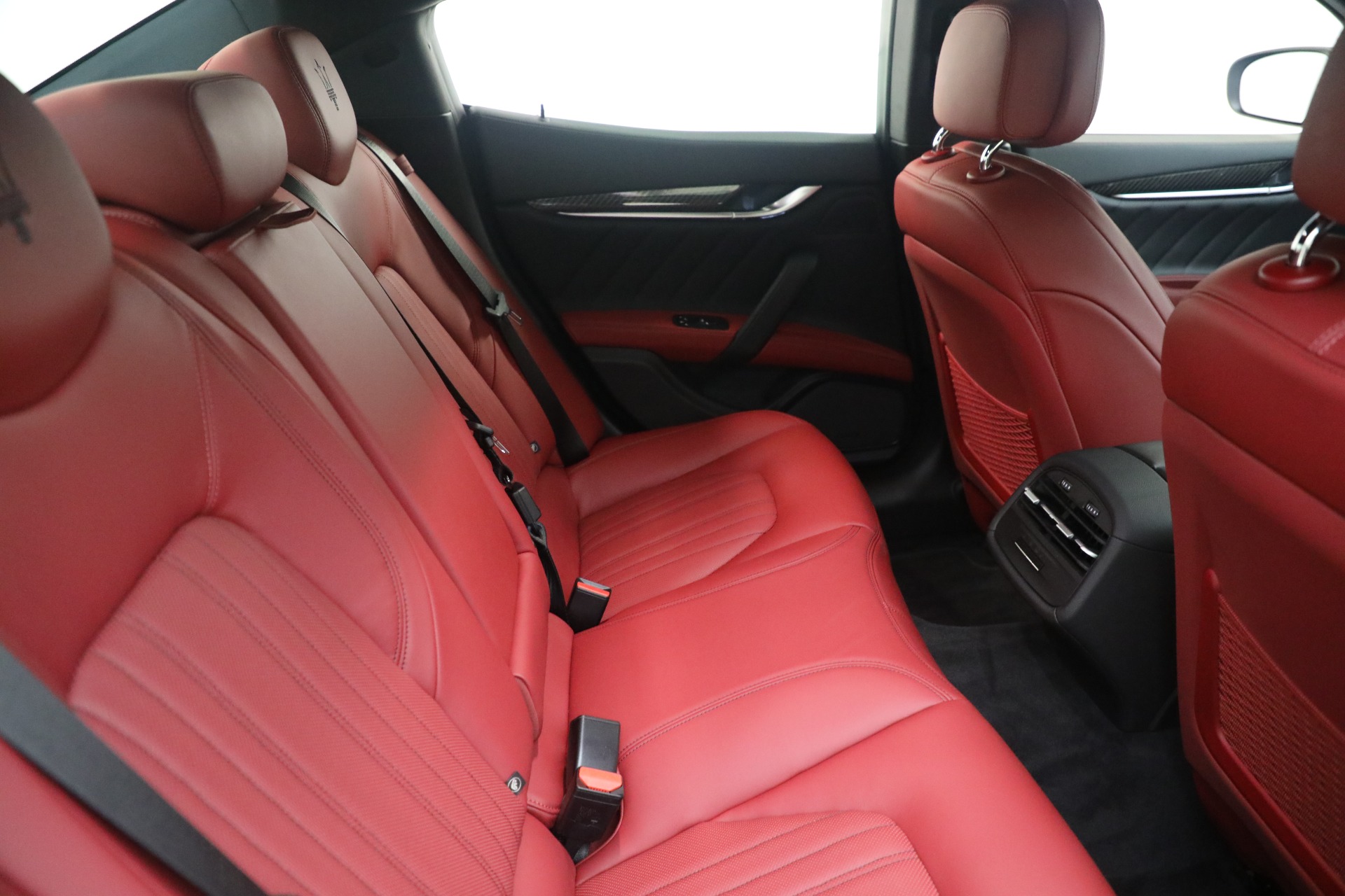 New 2021 Maserati Ghibli SQ4 GranLusso | St. Petersburg, FL