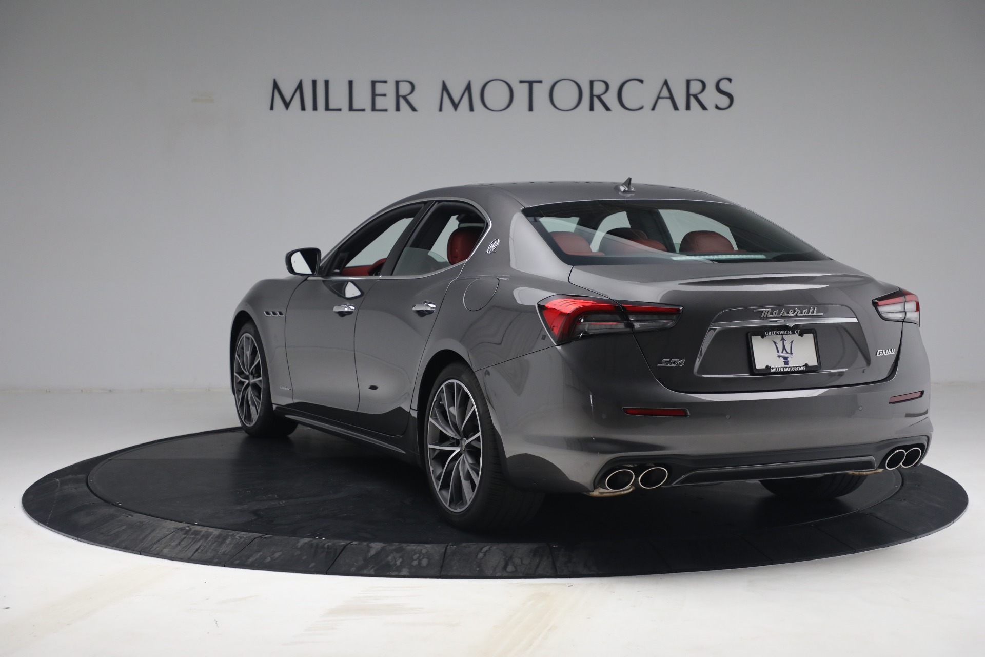 New 2021 Maserati Ghibli SQ4 GranLusso | St. Petersburg, FL