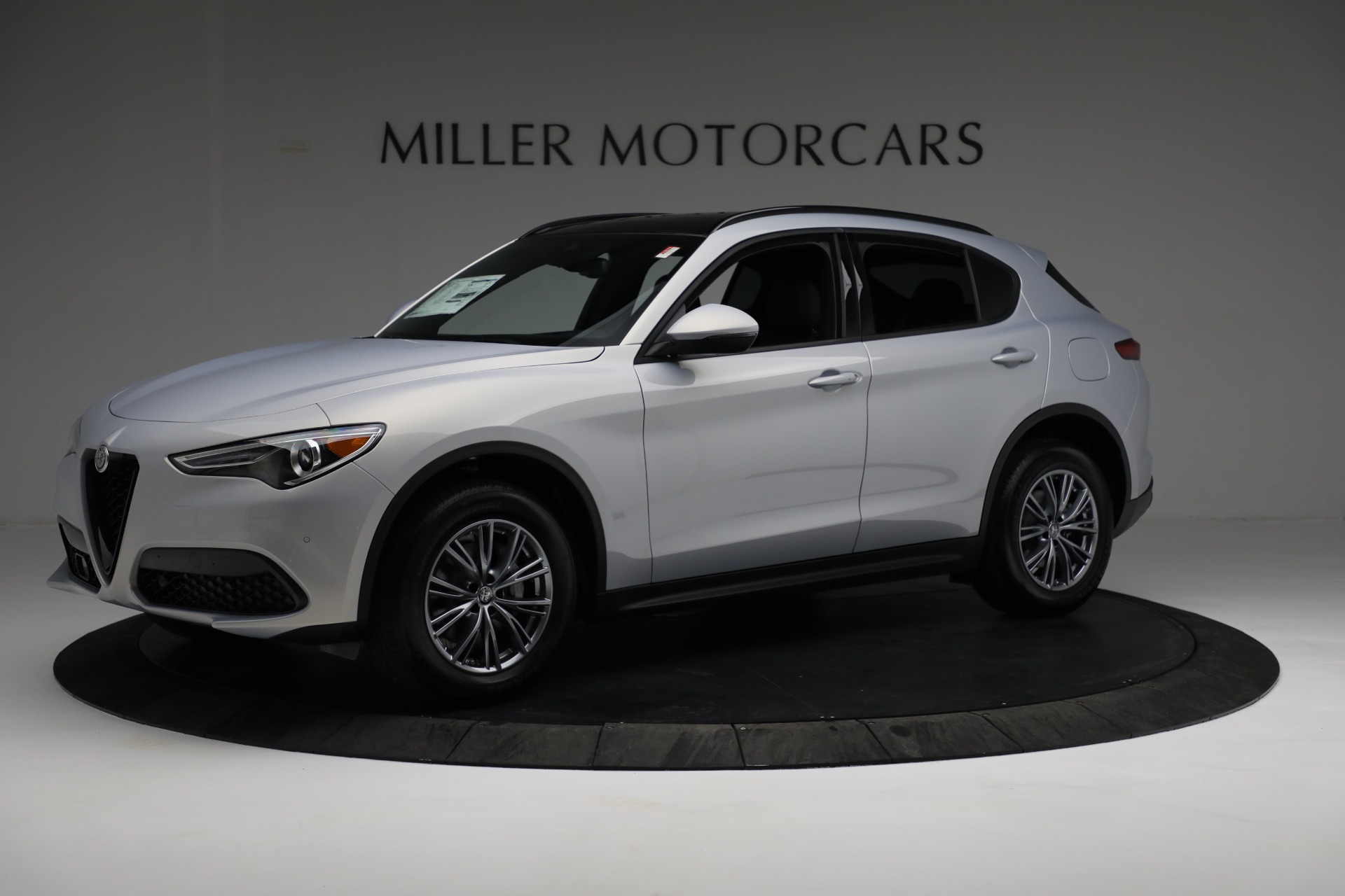 New 2022 Alfa Romeo Stelvio Sprint | St. Petersburg, FL