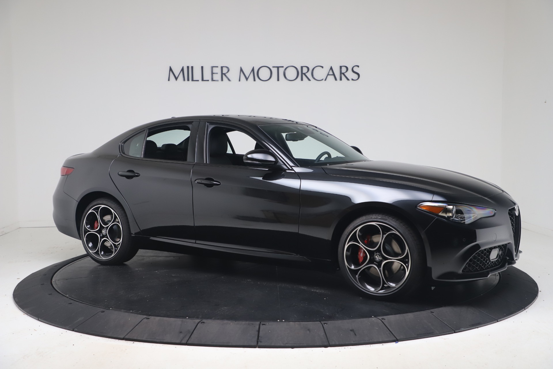 New 2022 Alfa Romeo Giulia Veloce | St. Petersburg, FL