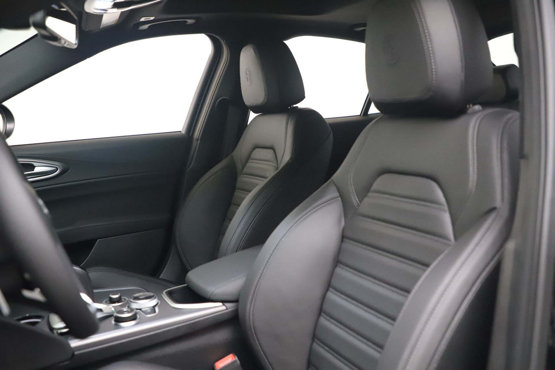 New 2022 Alfa Romeo Giulia Veloce | St. Petersburg, FL