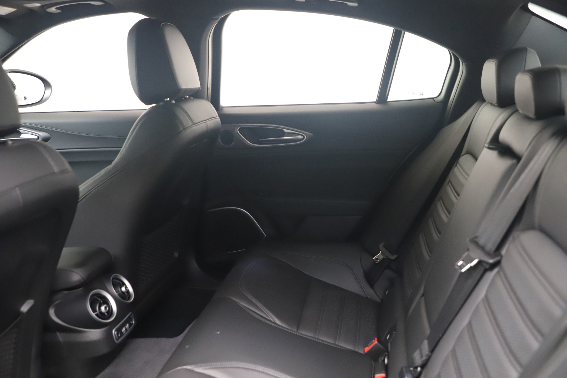 New 2022 Alfa Romeo Giulia Veloce | St. Petersburg, FL