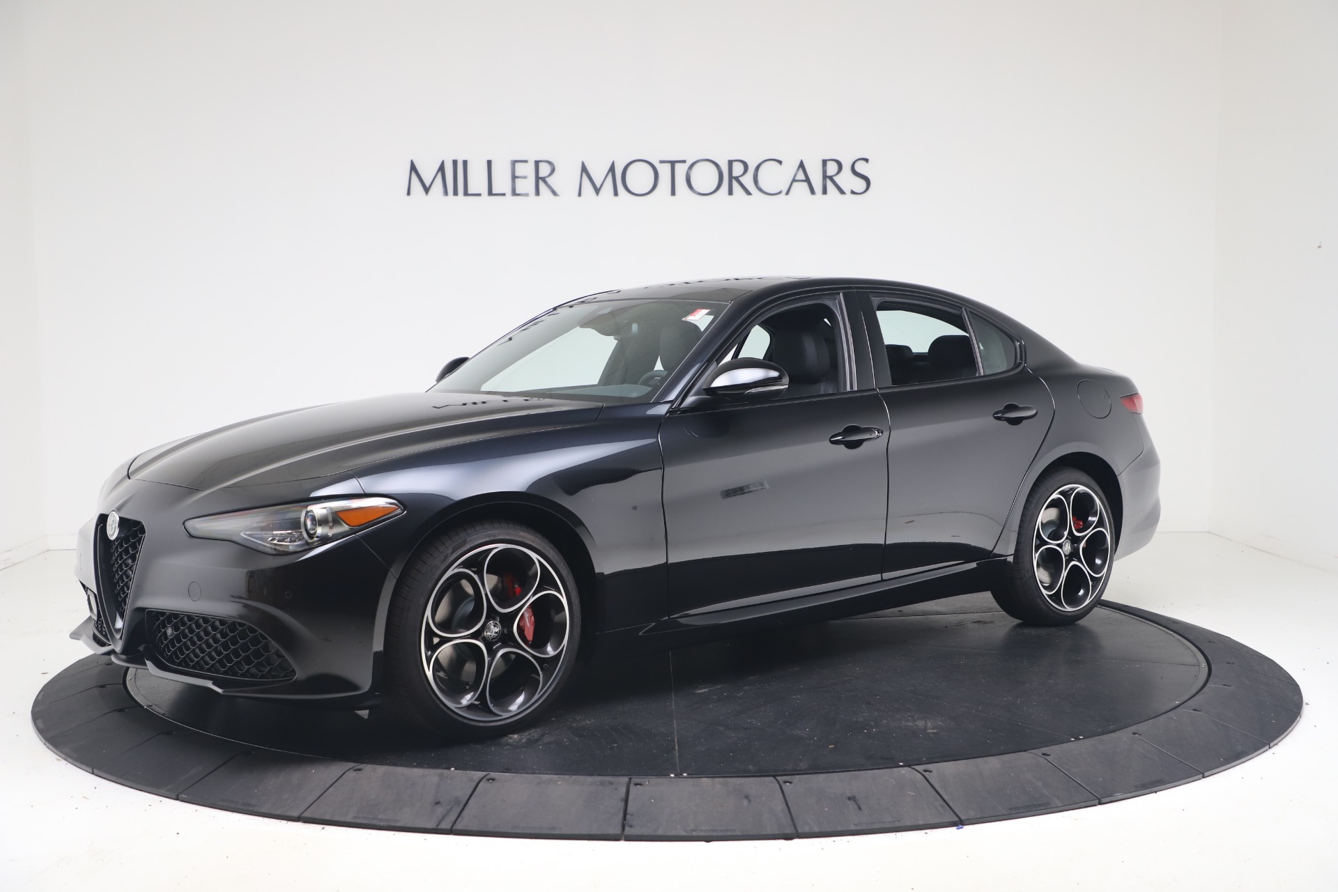 New 2022 Alfa Romeo Giulia Veloce | St. Petersburg, FL