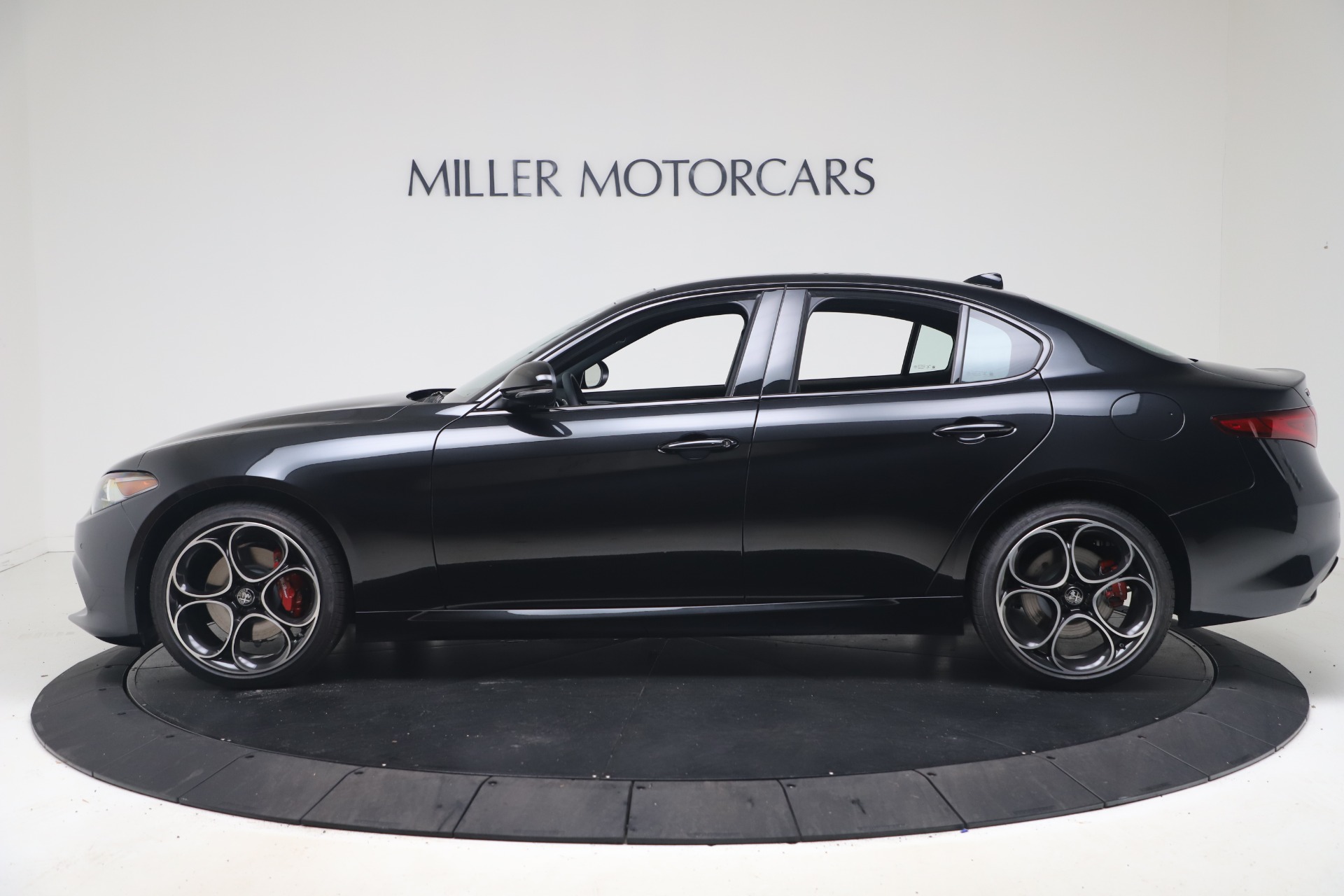 New 2022 Alfa Romeo Giulia Veloce | St. Petersburg, FL