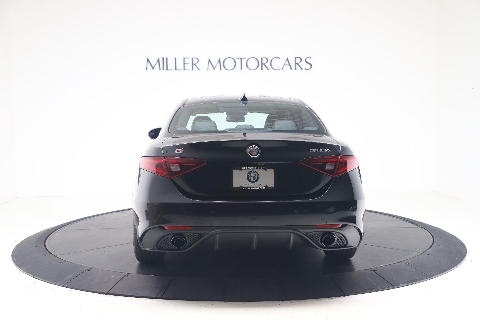 New 2022 Alfa Romeo Giulia Veloce | St. Petersburg, FL