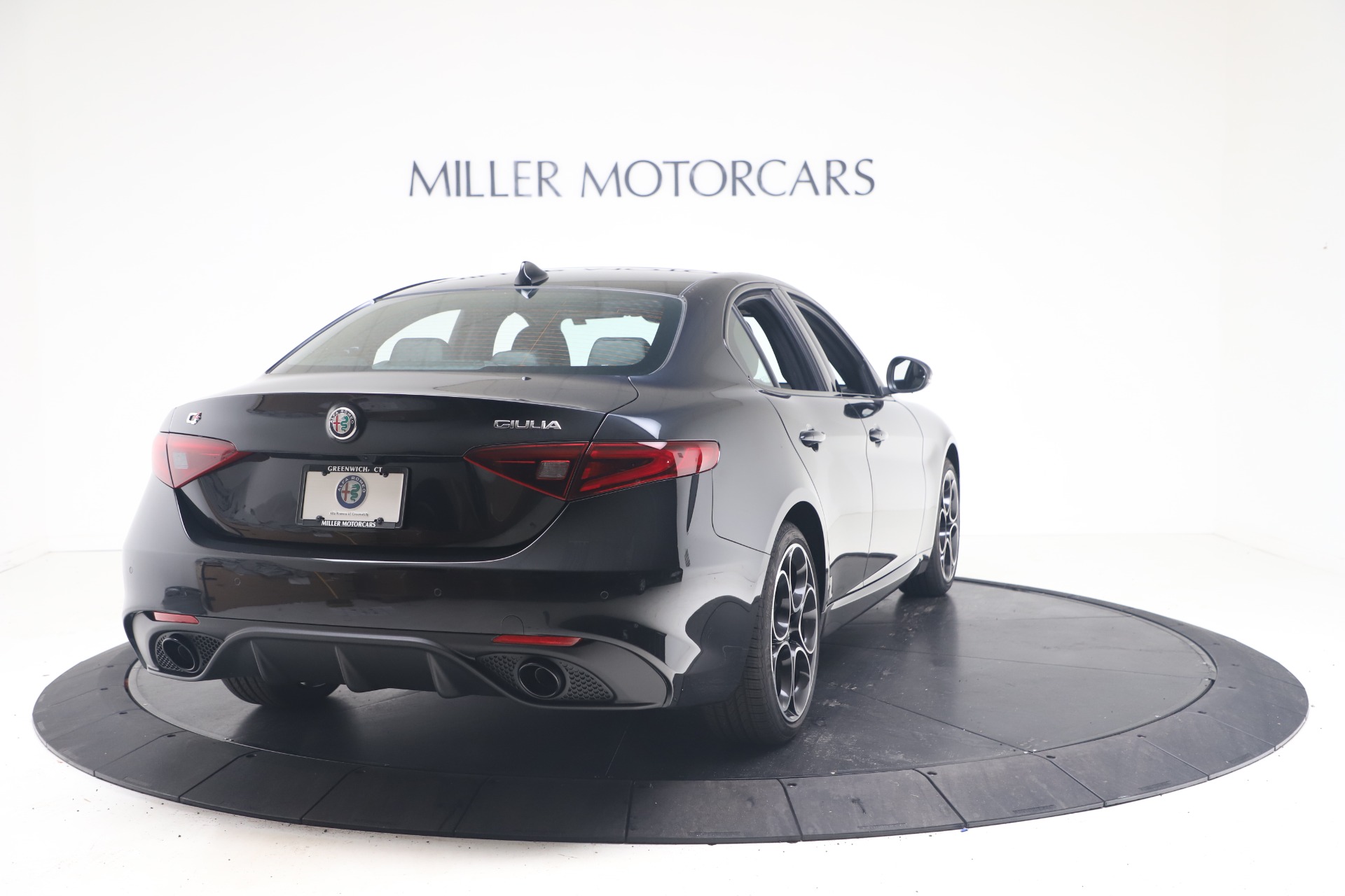 New 2022 Alfa Romeo Giulia Veloce | St. Petersburg, FL