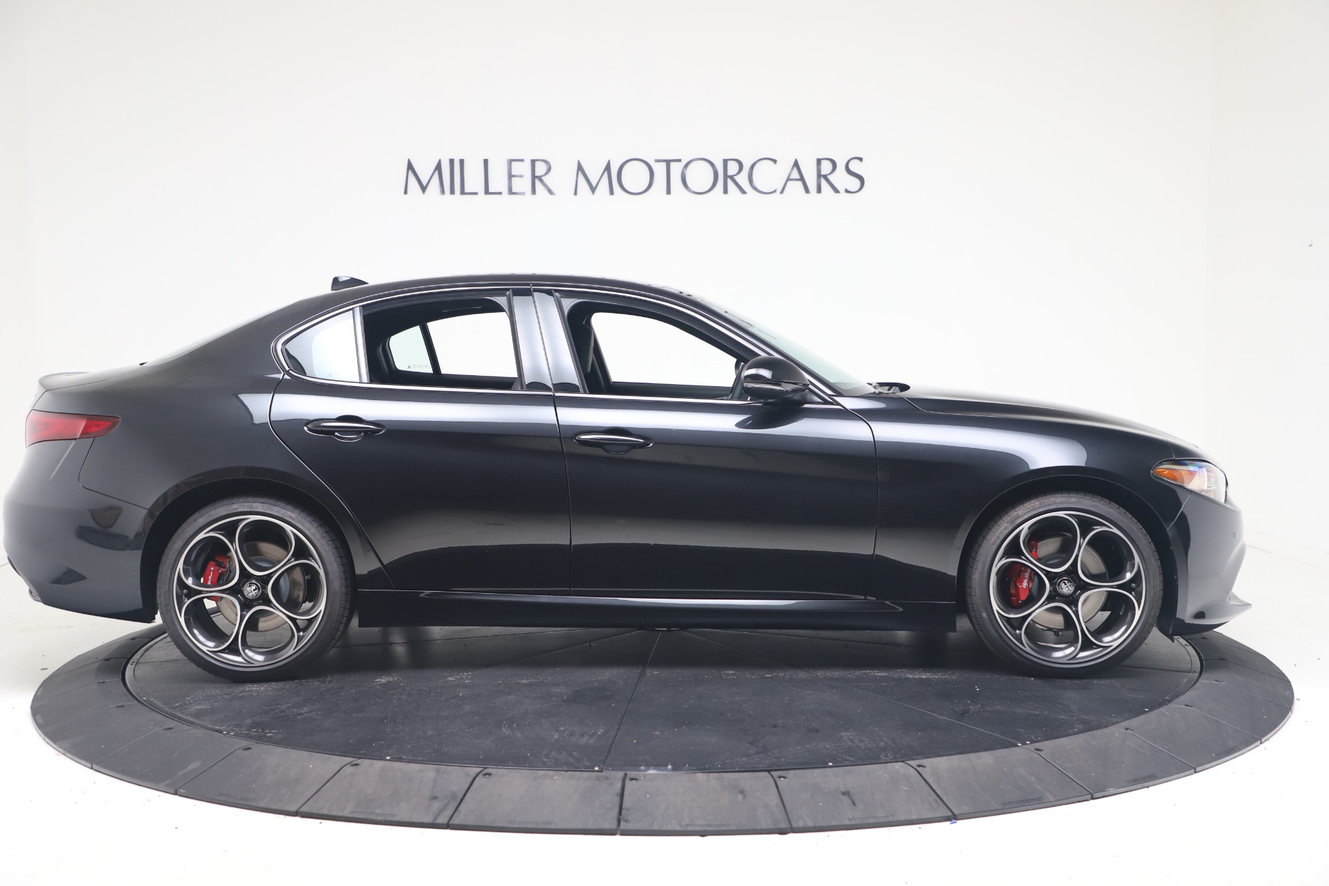 New 2022 Alfa Romeo Giulia Veloce | St. Petersburg, FL