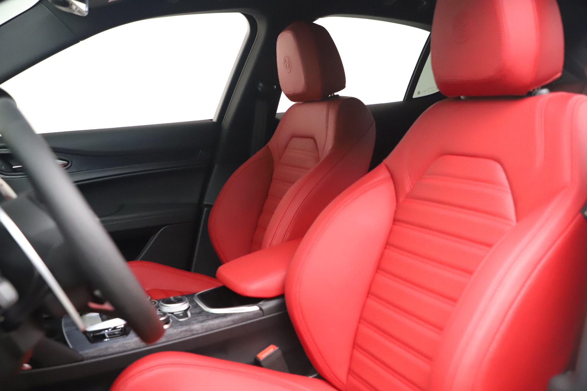 New 2022 Alfa Romeo Stelvio Sprint | St. Petersburg, FL
