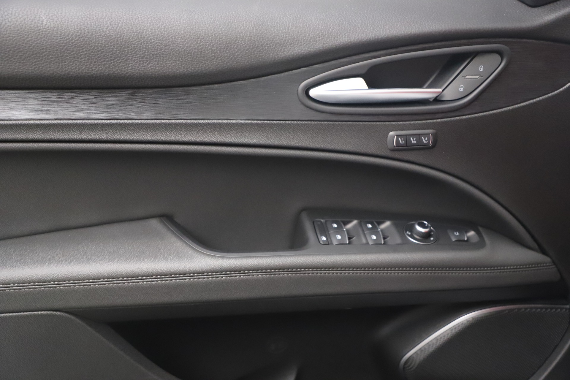 New 2022 Alfa Romeo Stelvio Sprint | St. Petersburg, FL