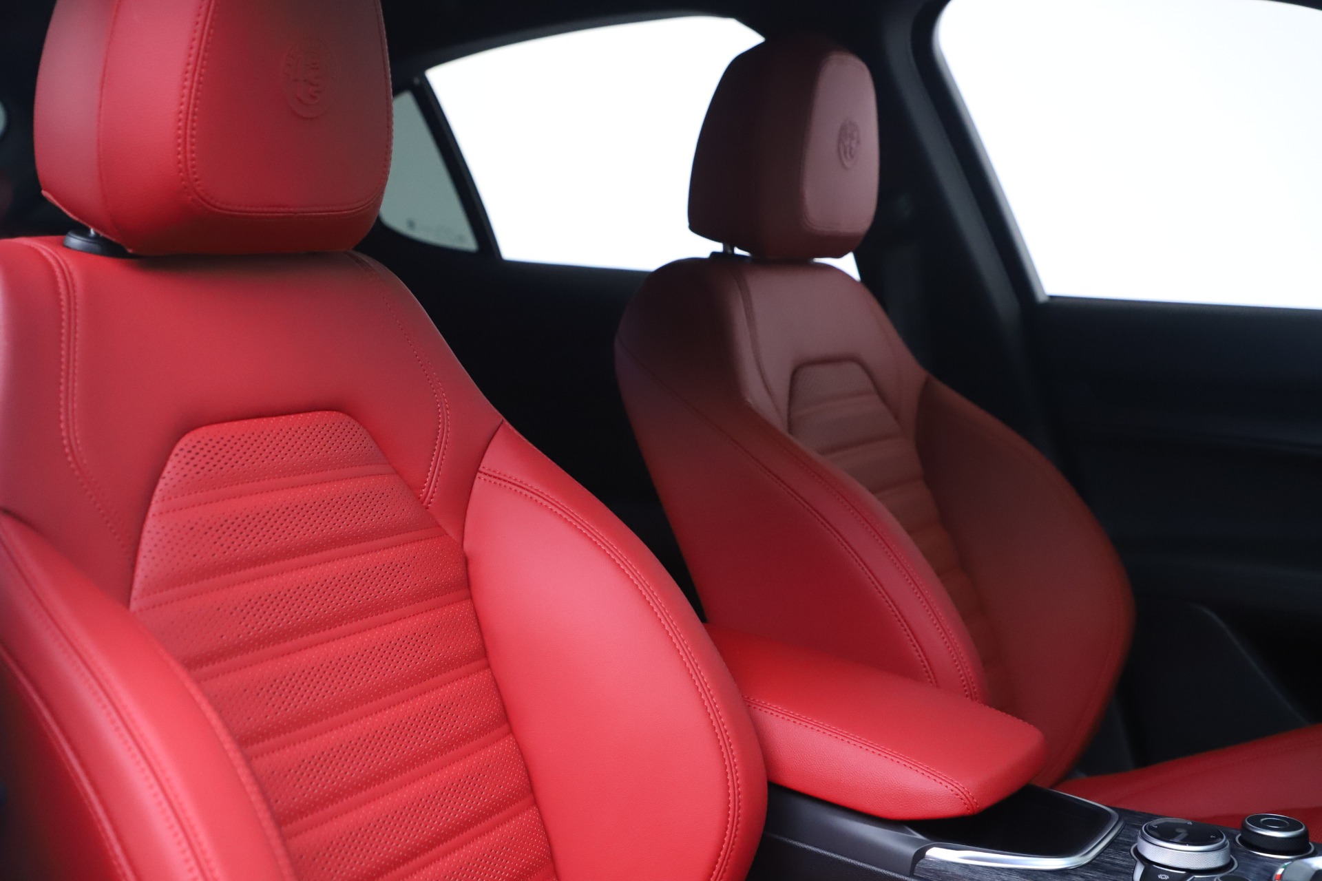 New 2022 Alfa Romeo Stelvio Sprint | St. Petersburg, FL