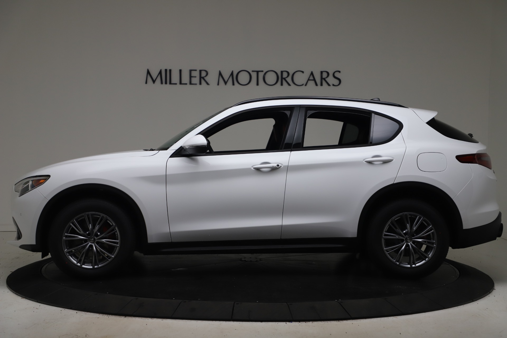 New 2022 Alfa Romeo Stelvio Sprint | St. Petersburg, FL