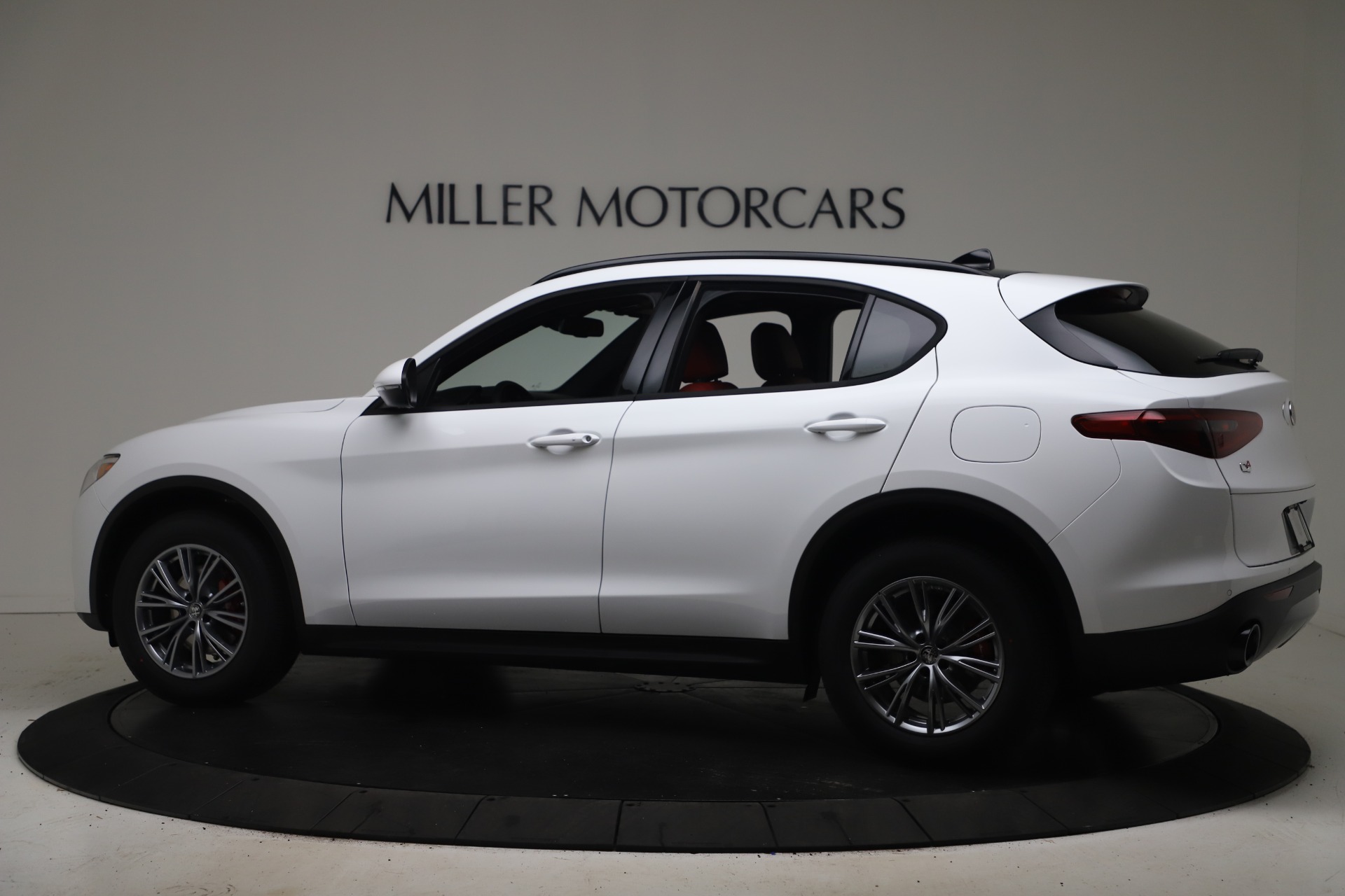 New 2022 Alfa Romeo Stelvio Sprint | St. Petersburg, FL