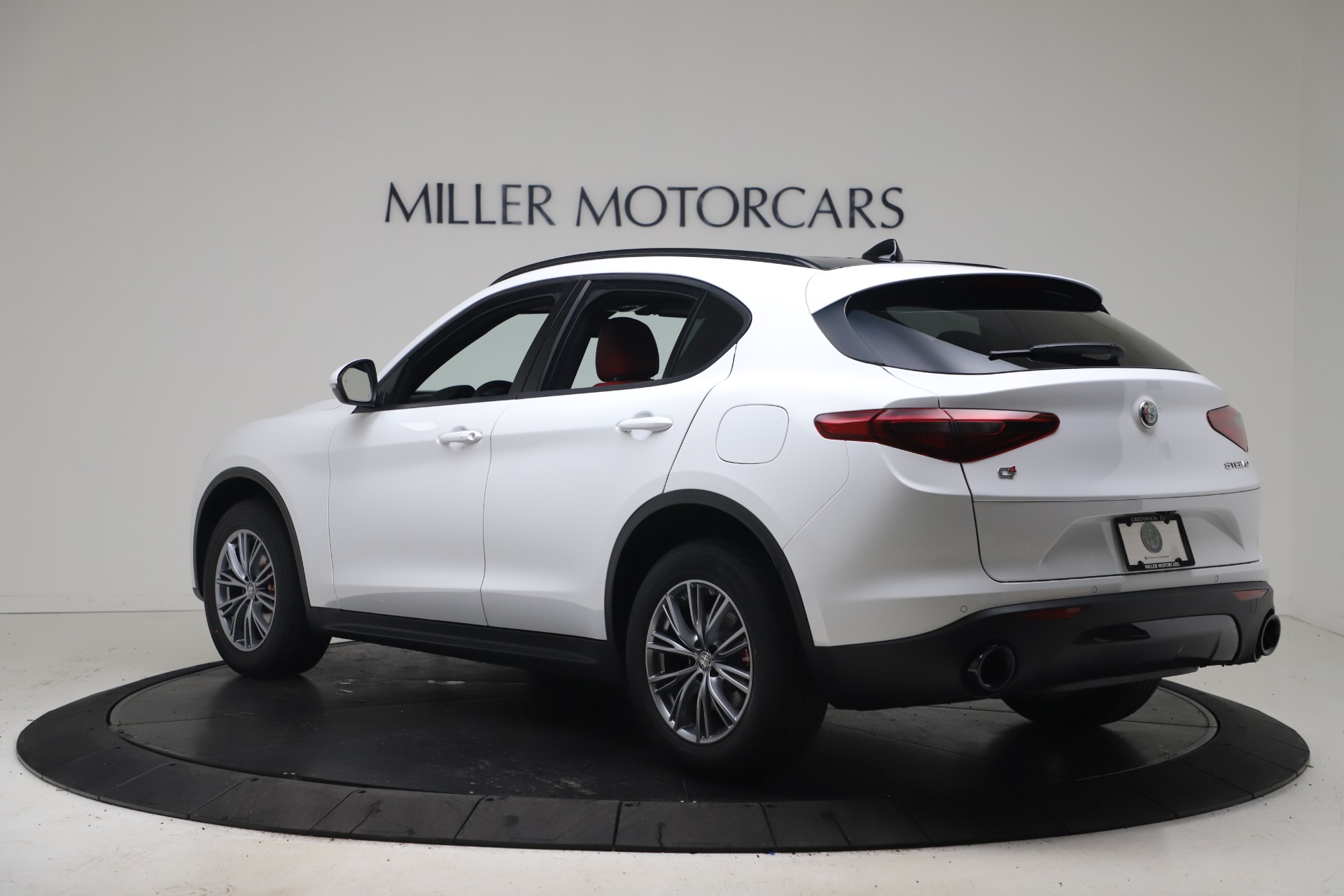 New 2022 Alfa Romeo Stelvio Sprint | St. Petersburg, FL