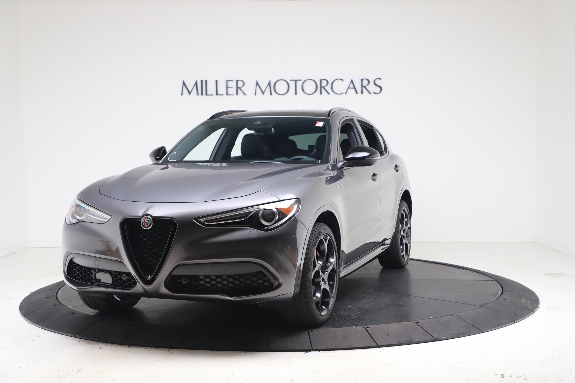 New 2022 Alfa Romeo Stelvio Veloce | St. Petersburg, FL