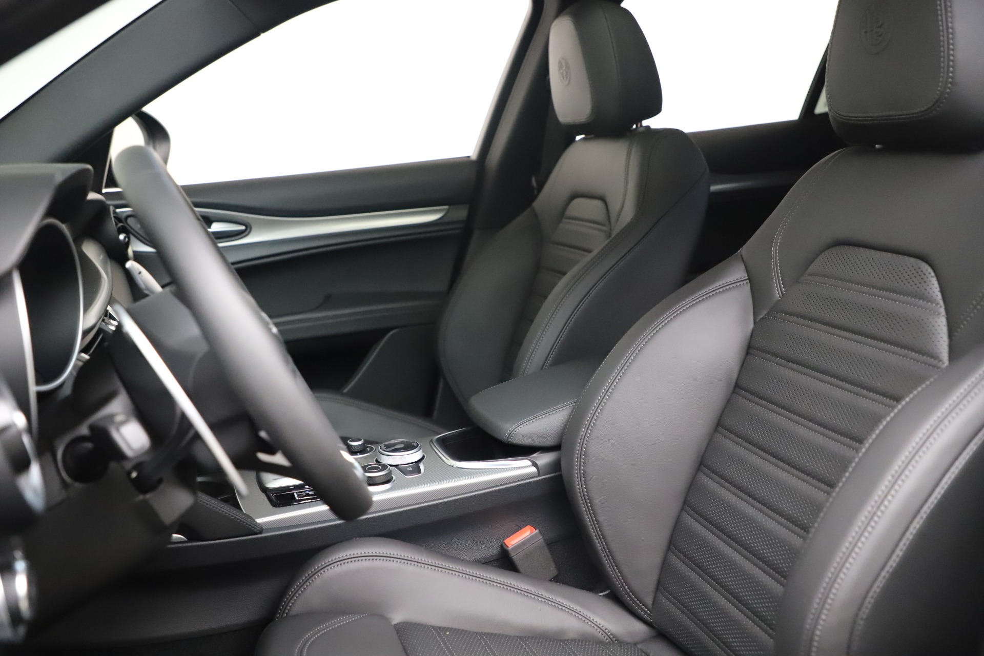 New 2022 Alfa Romeo Stelvio Veloce | St. Petersburg, FL