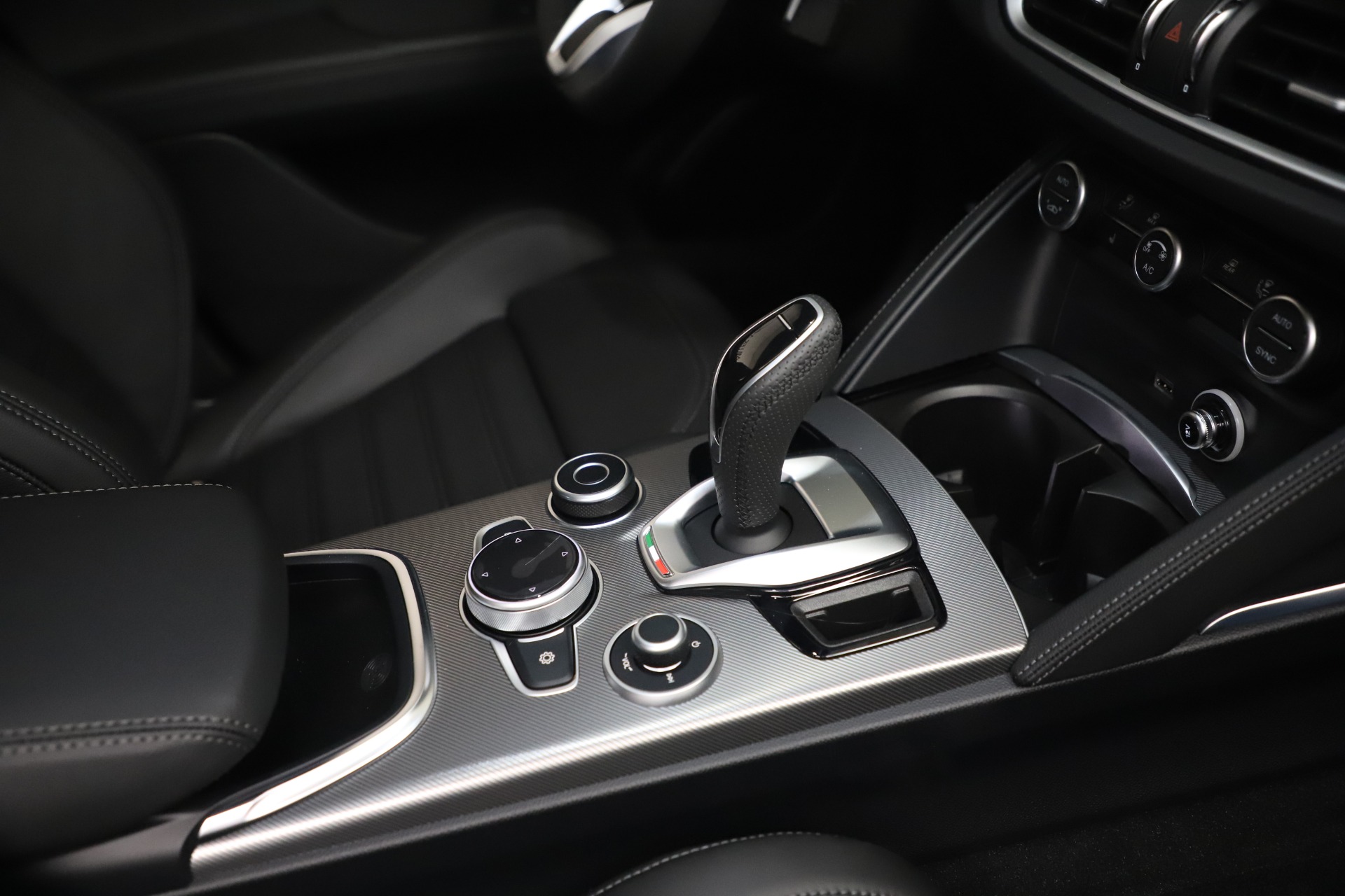 New 2022 Alfa Romeo Stelvio Veloce | St. Petersburg, FL