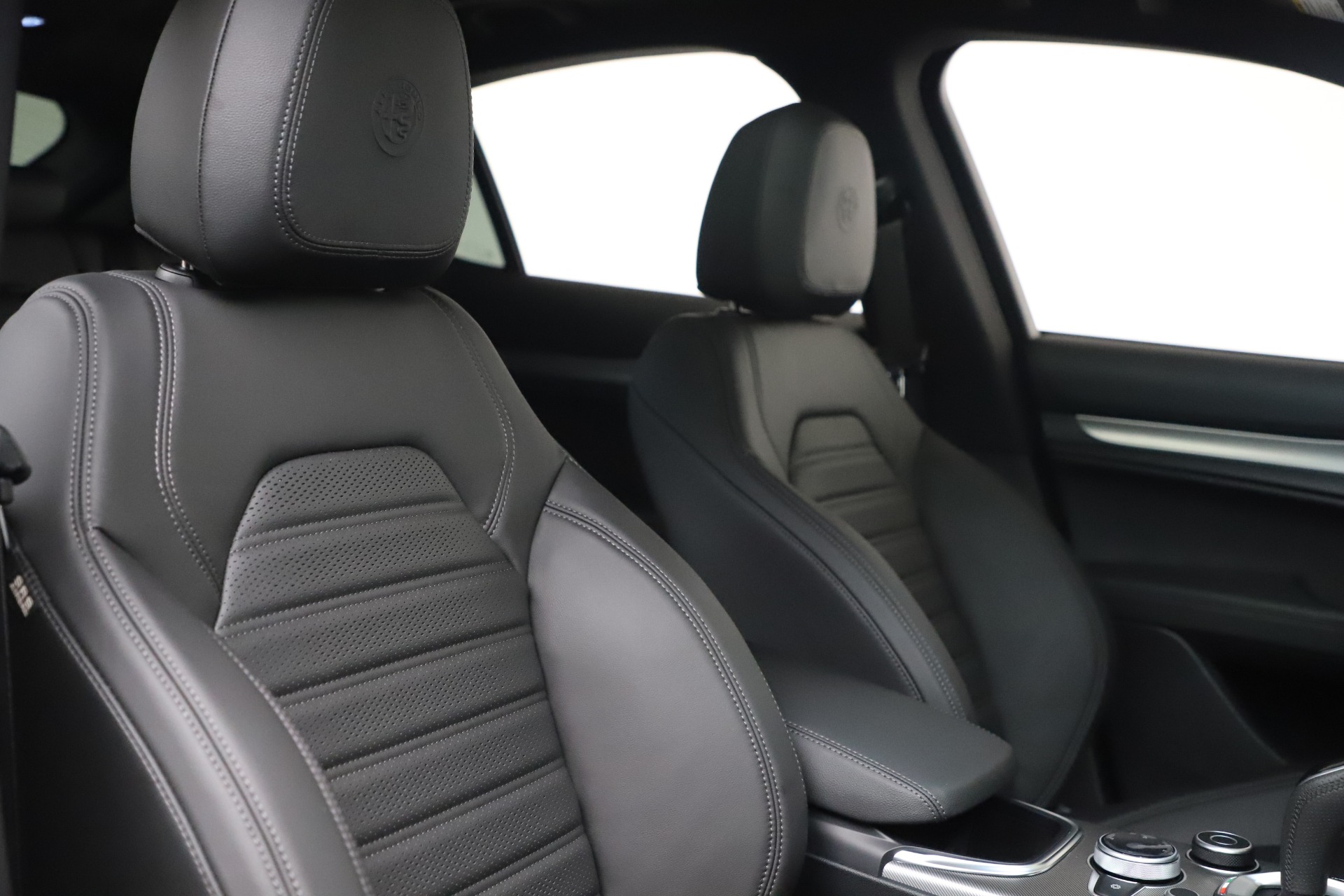 New 2022 Alfa Romeo Stelvio Veloce | St. Petersburg, FL