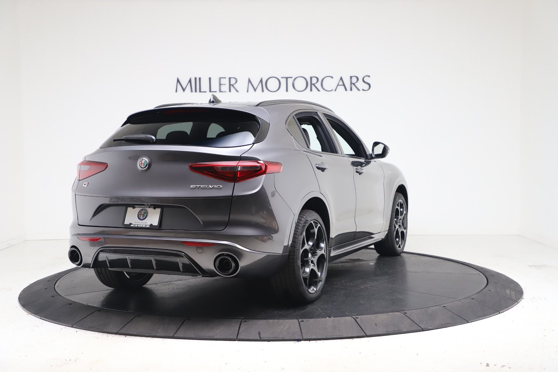 New 2022 Alfa Romeo Stelvio Veloce | St. Petersburg, FL