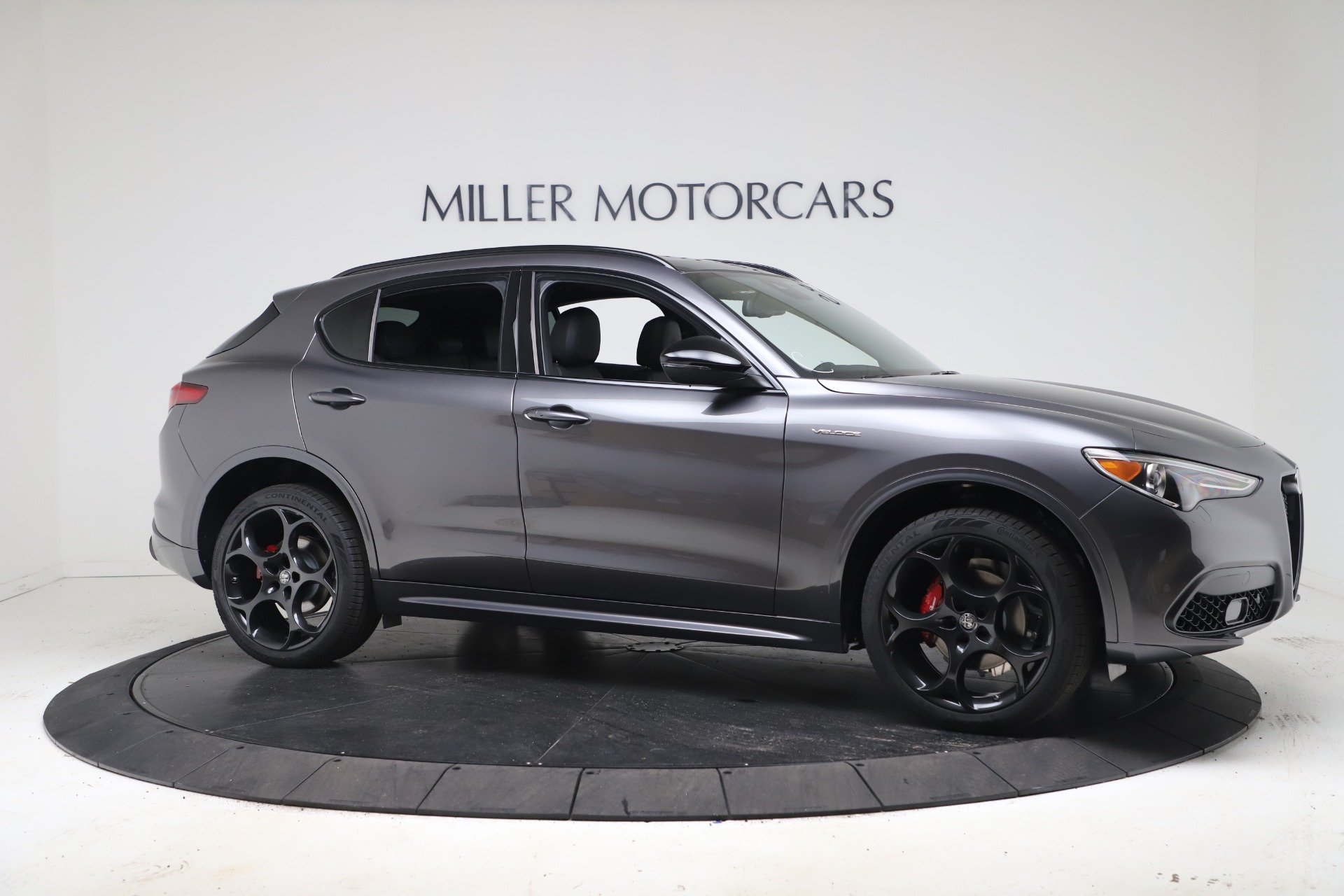 New 2022 Alfa Romeo Stelvio Veloce | St. Petersburg, FL