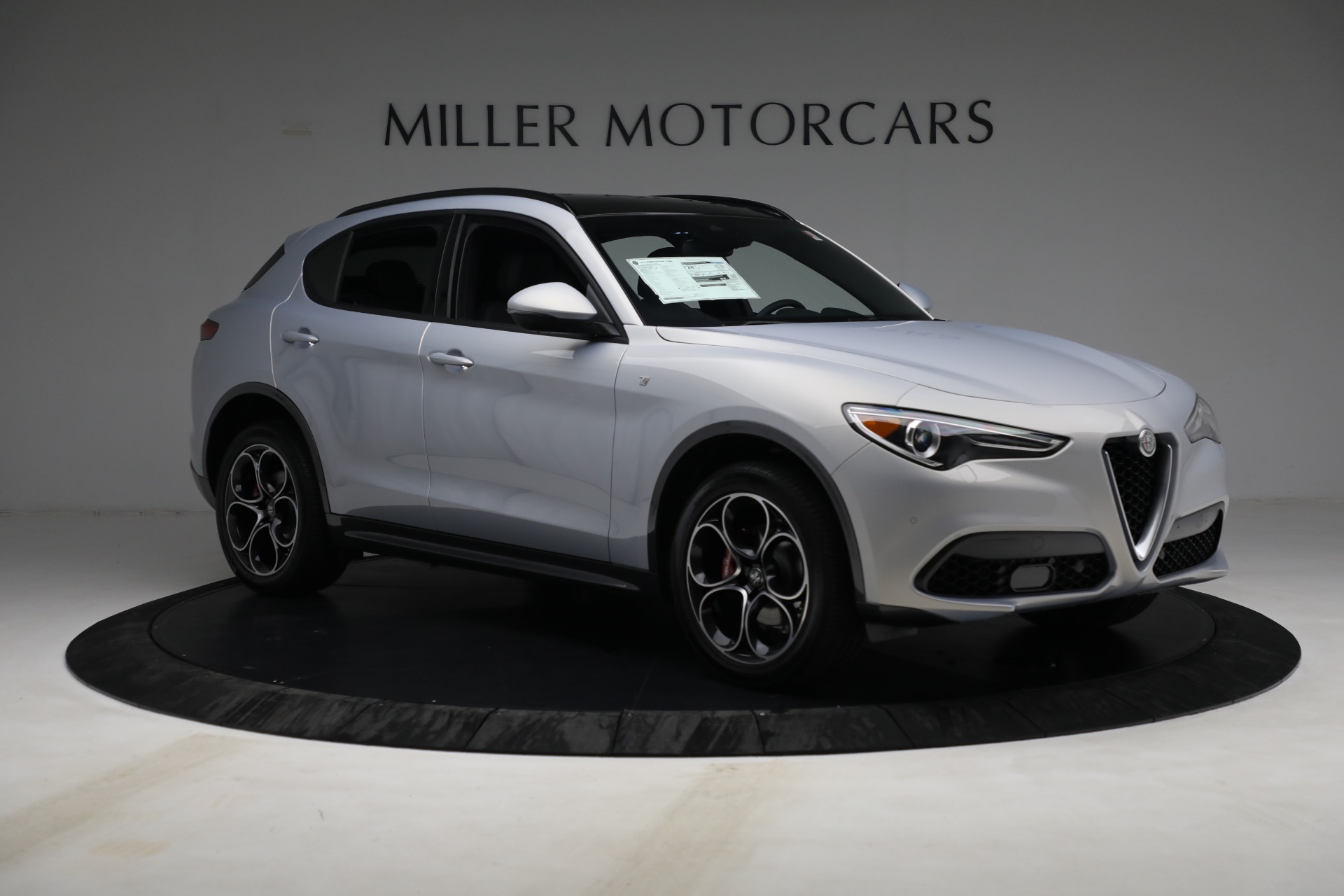 New 2022 Alfa Romeo Stelvio Ti | St. Petersburg, FL
