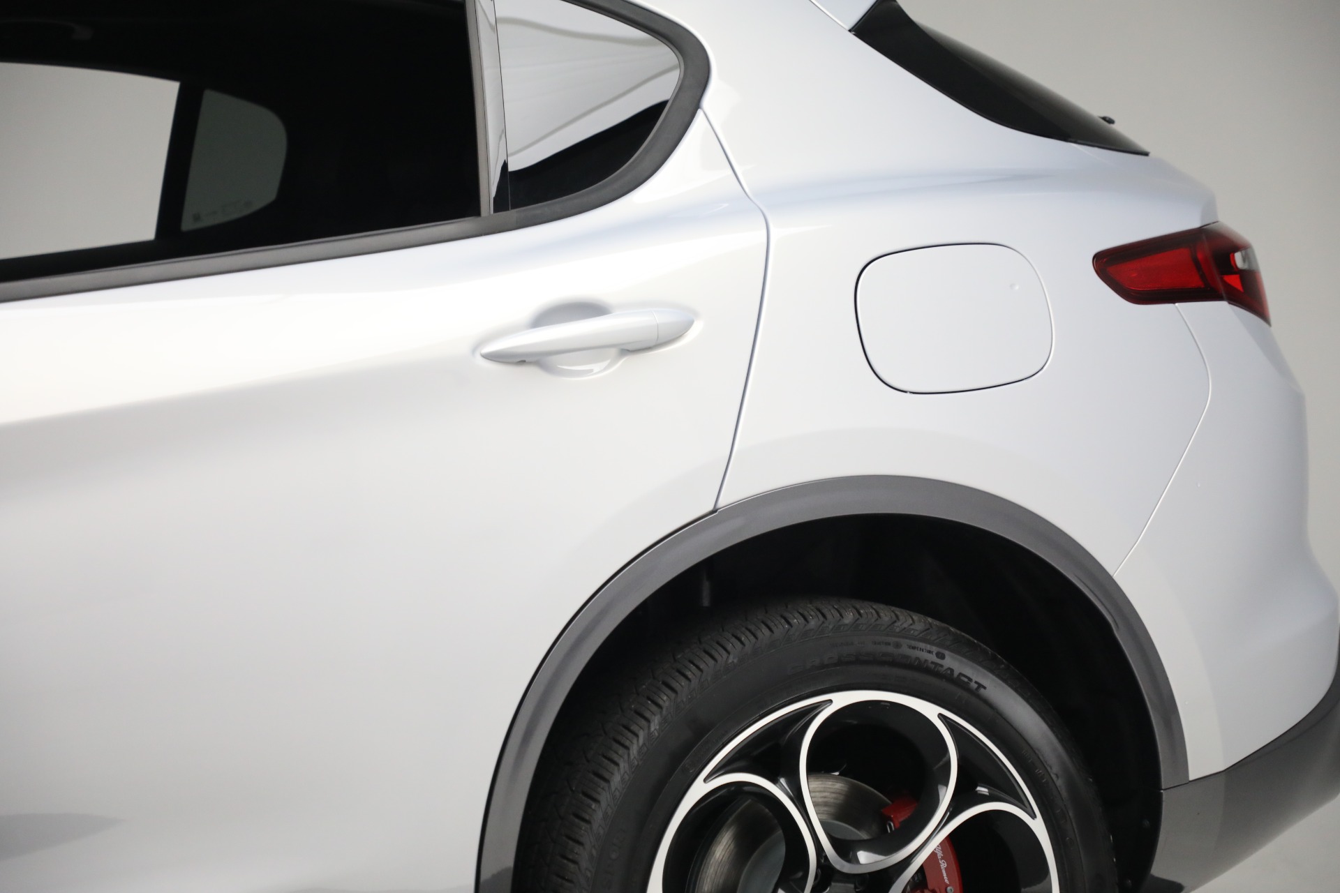 New 2022 Alfa Romeo Stelvio Ti | St. Petersburg, FL
