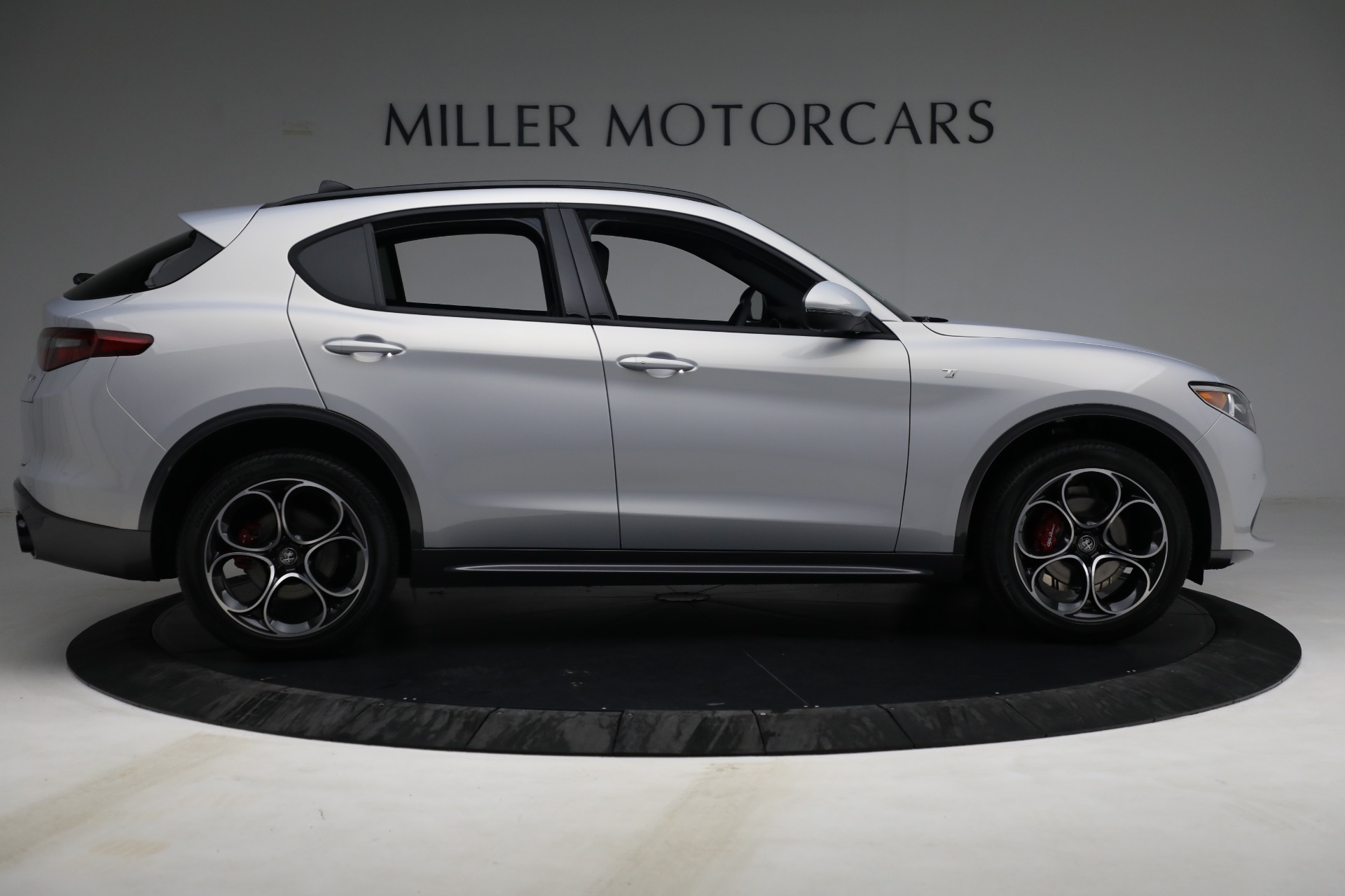 New 2022 Alfa Romeo Stelvio Ti | St. Petersburg, FL