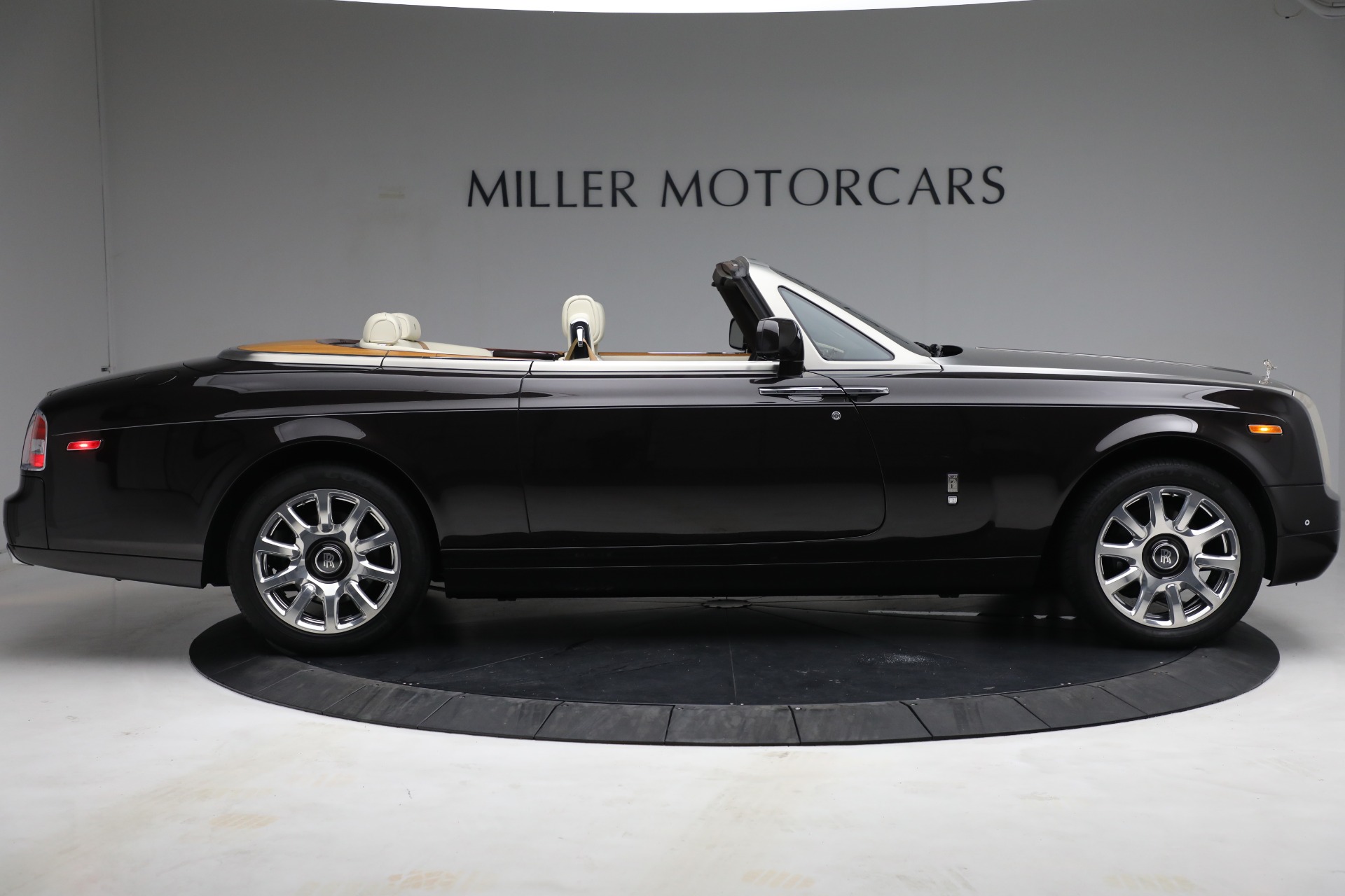 Used 2015 Rolls-Royce Phantom Drophead Coupe | St. Petersburg, FL