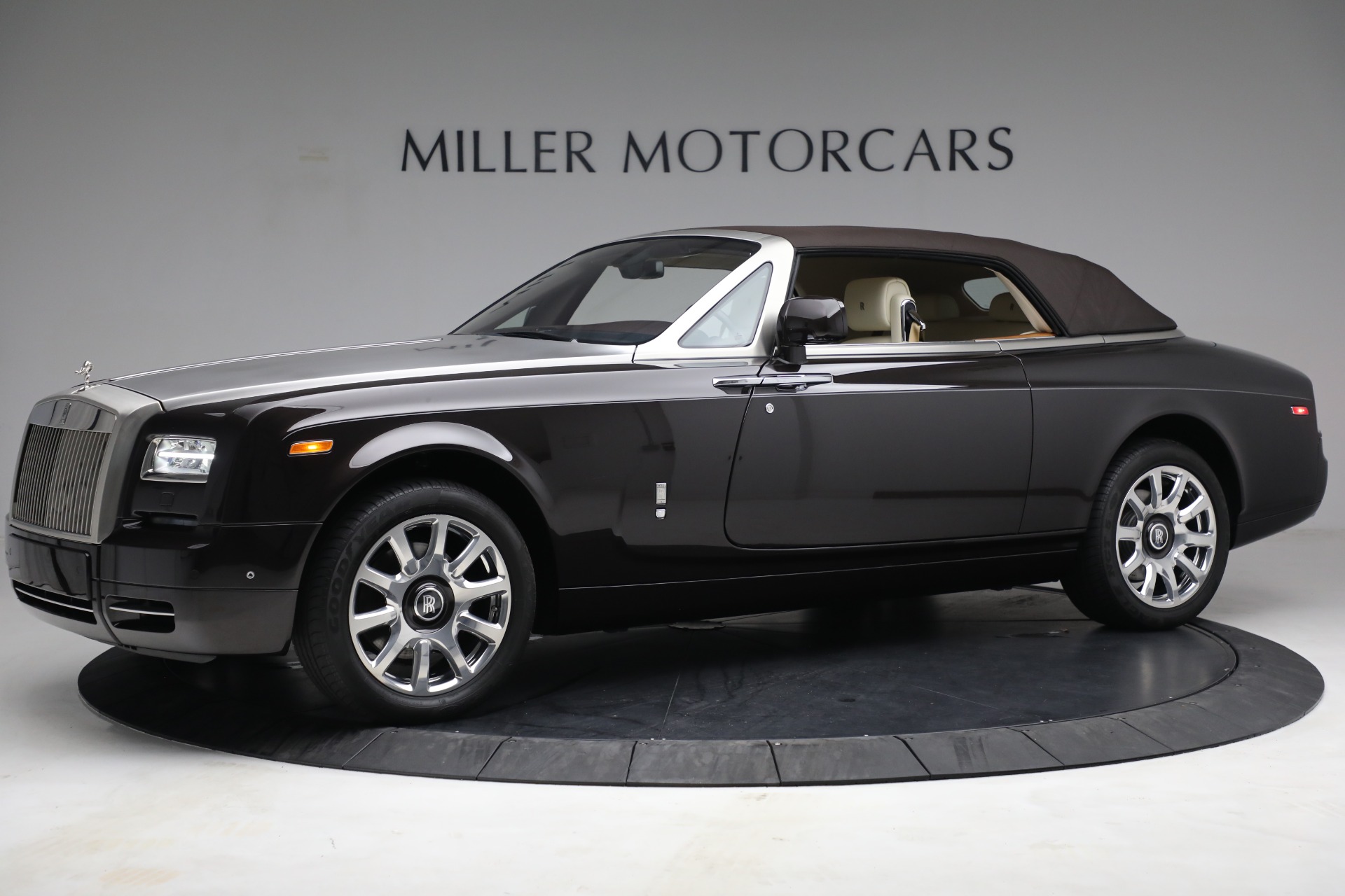 Used 2015 Rolls-Royce Phantom Drophead Coupe | St. Petersburg, FL