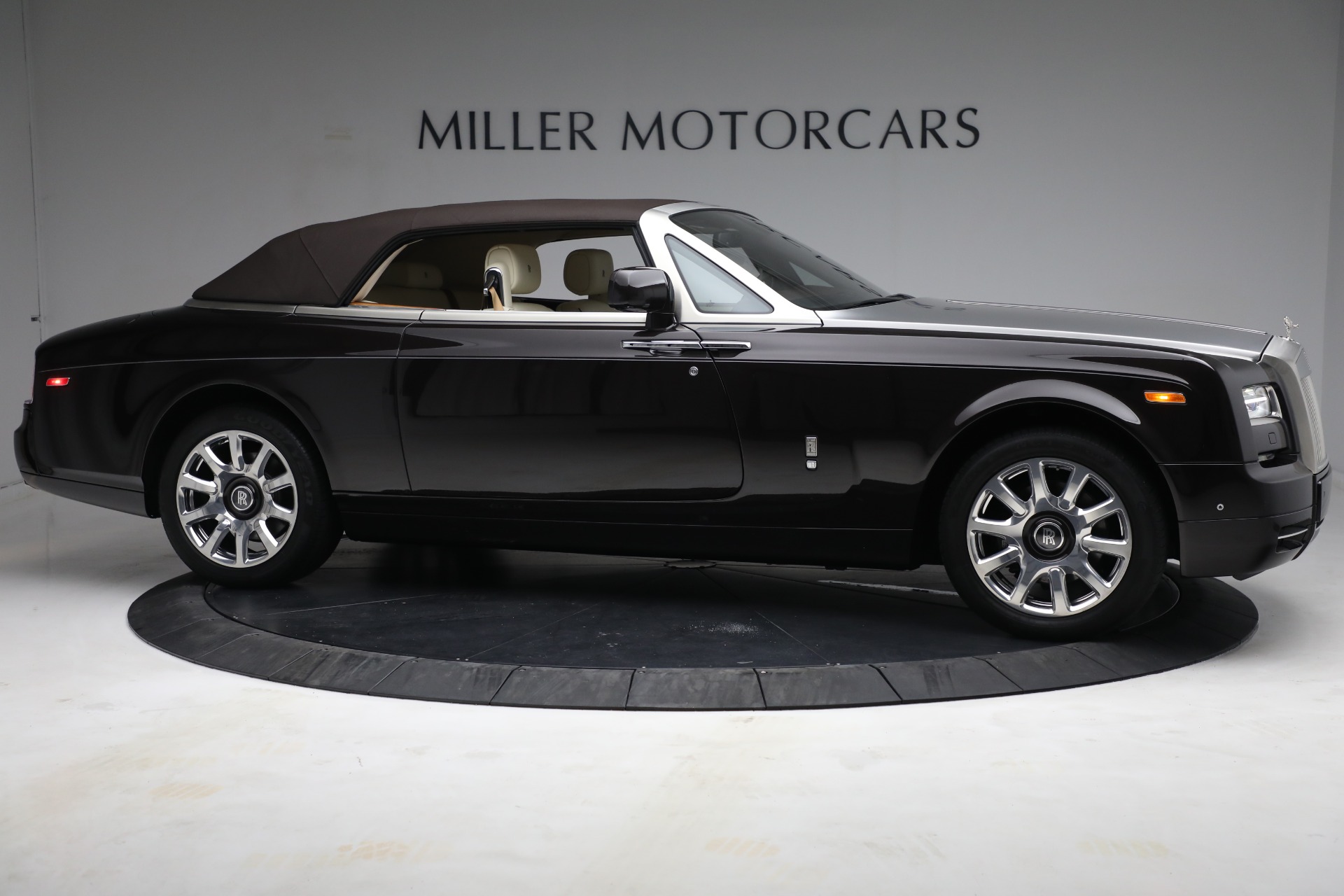 Used 2015 Rolls-Royce Phantom Drophead Coupe | St. Petersburg, FL