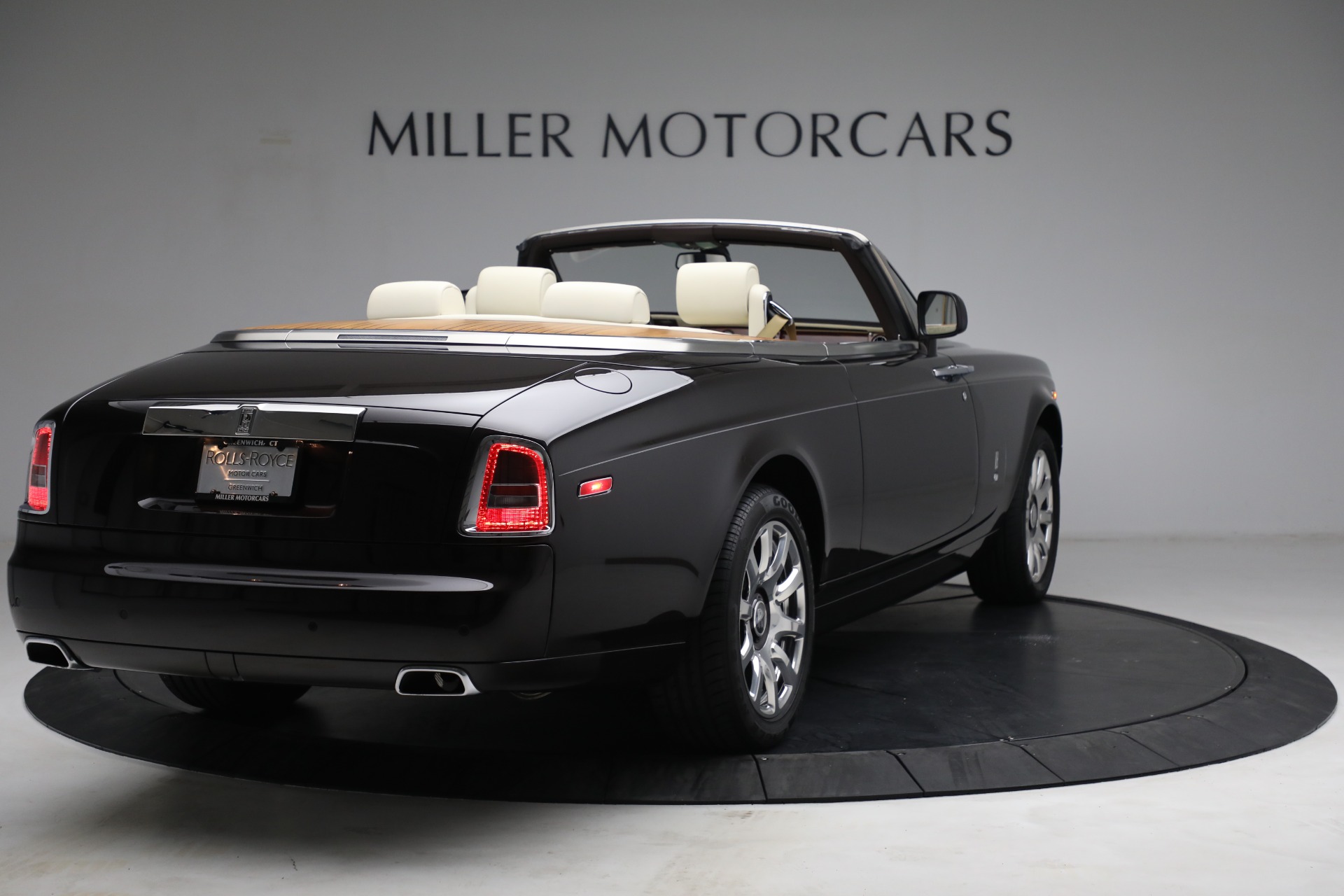 Used 2015 Rolls-Royce Phantom Drophead Coupe | St. Petersburg, FL