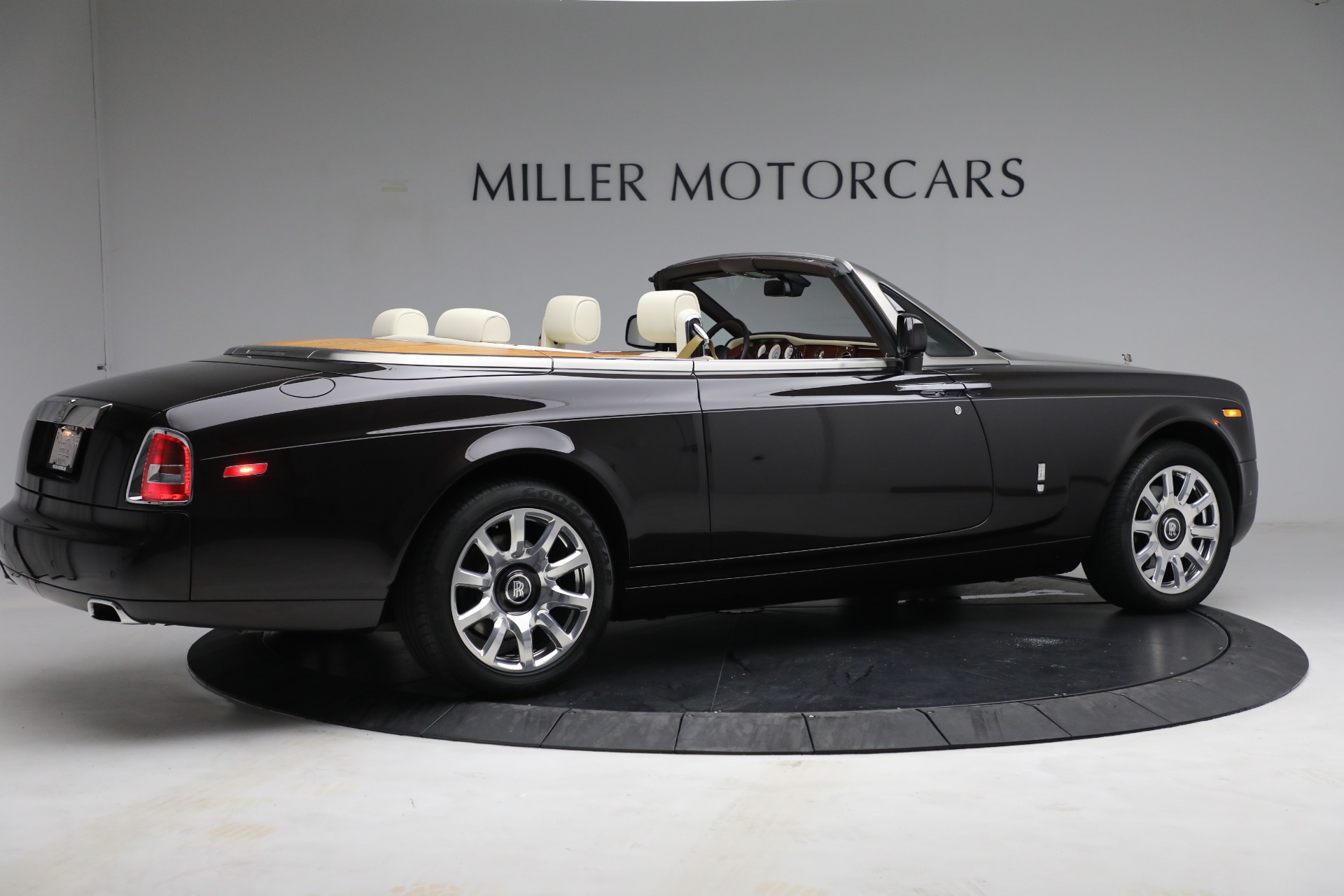 Used 2015 Rolls-Royce Phantom Drophead Coupe | St. Petersburg, FL