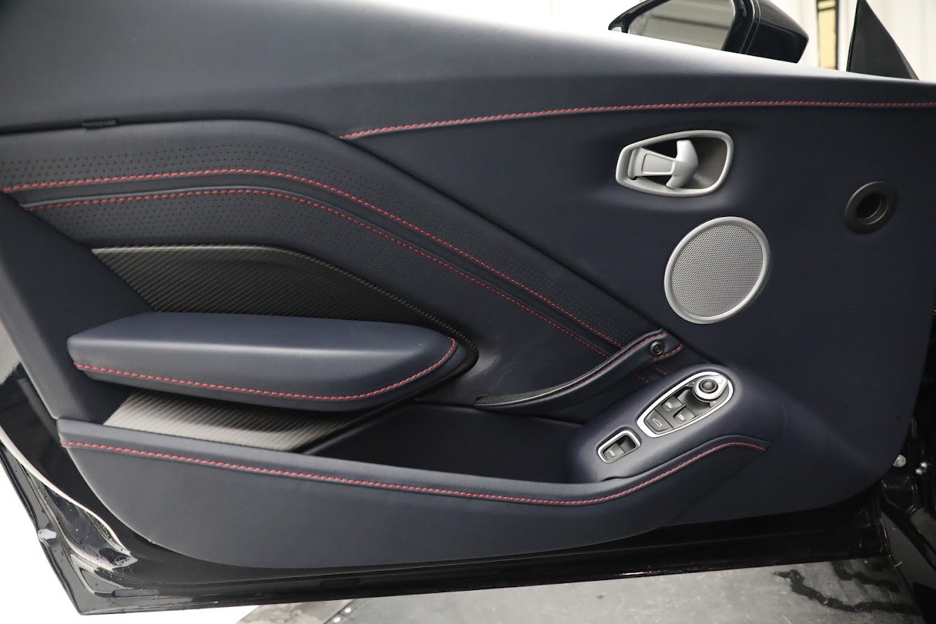 Used 2021 Aston Martin Vantage Roadster | St. Petersburg, FL