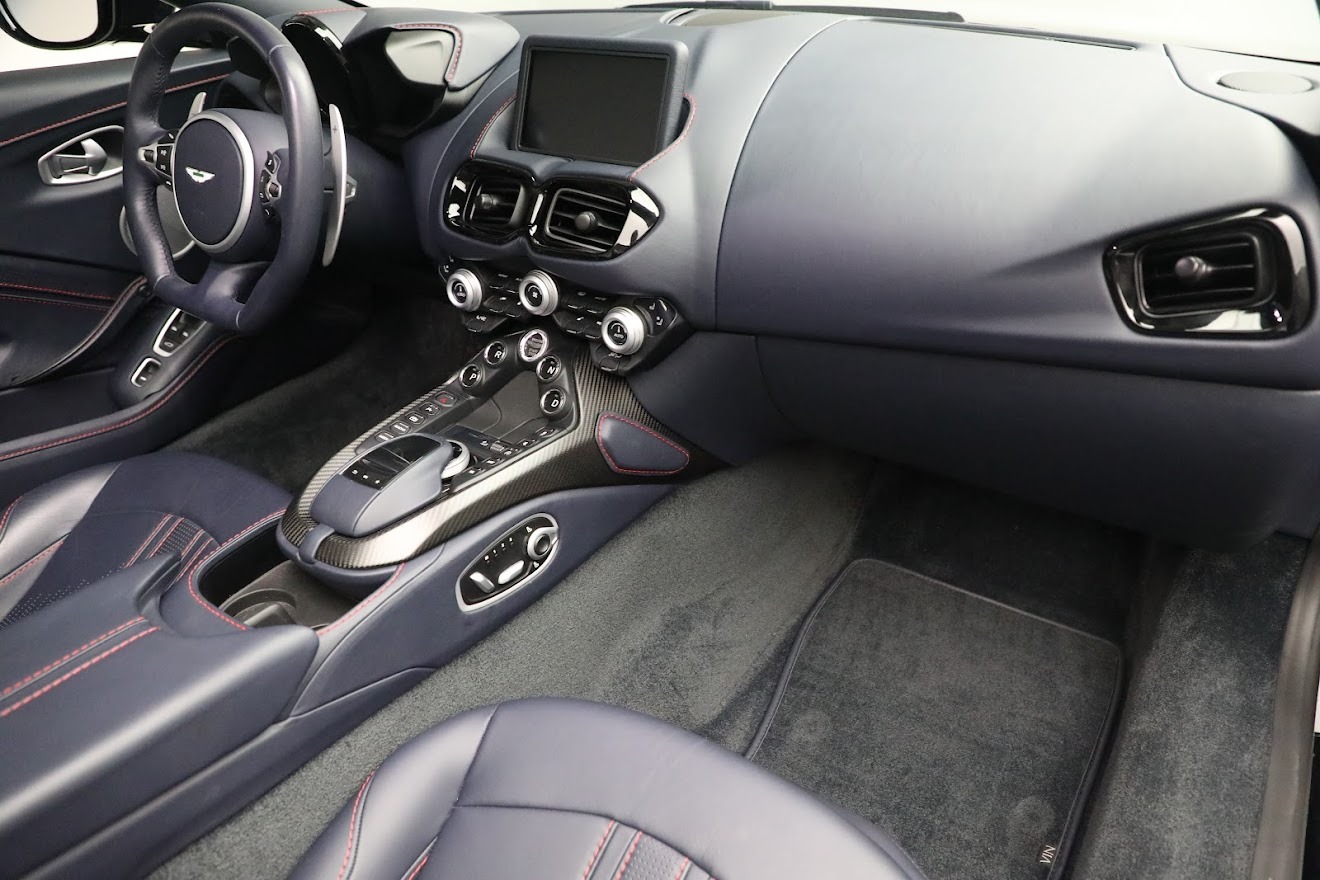 Used 2021 Aston Martin Vantage Roadster | St. Petersburg, FL