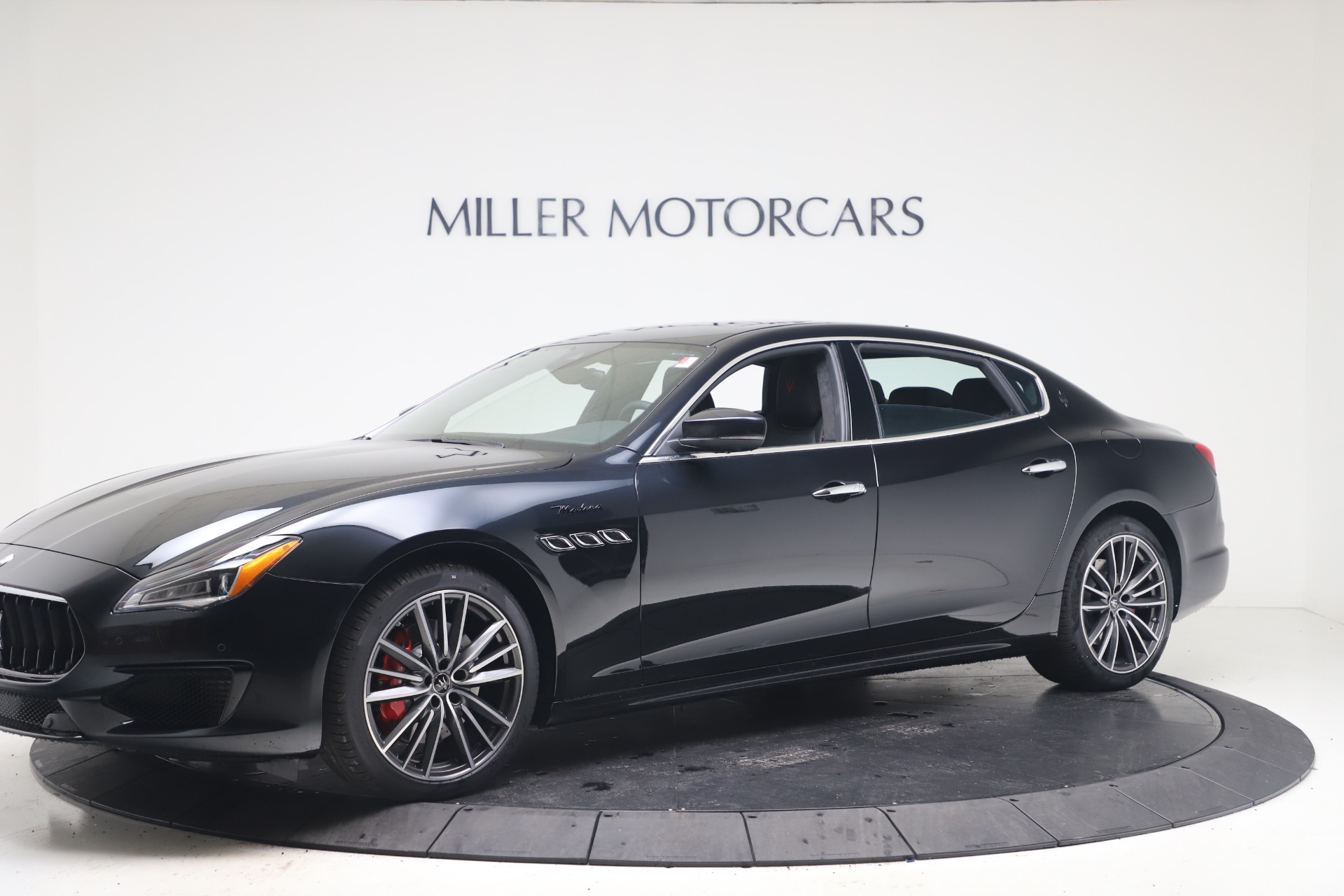 New 2022 Maserati Quattroporte Modena Q4 | St. Petersburg, FL