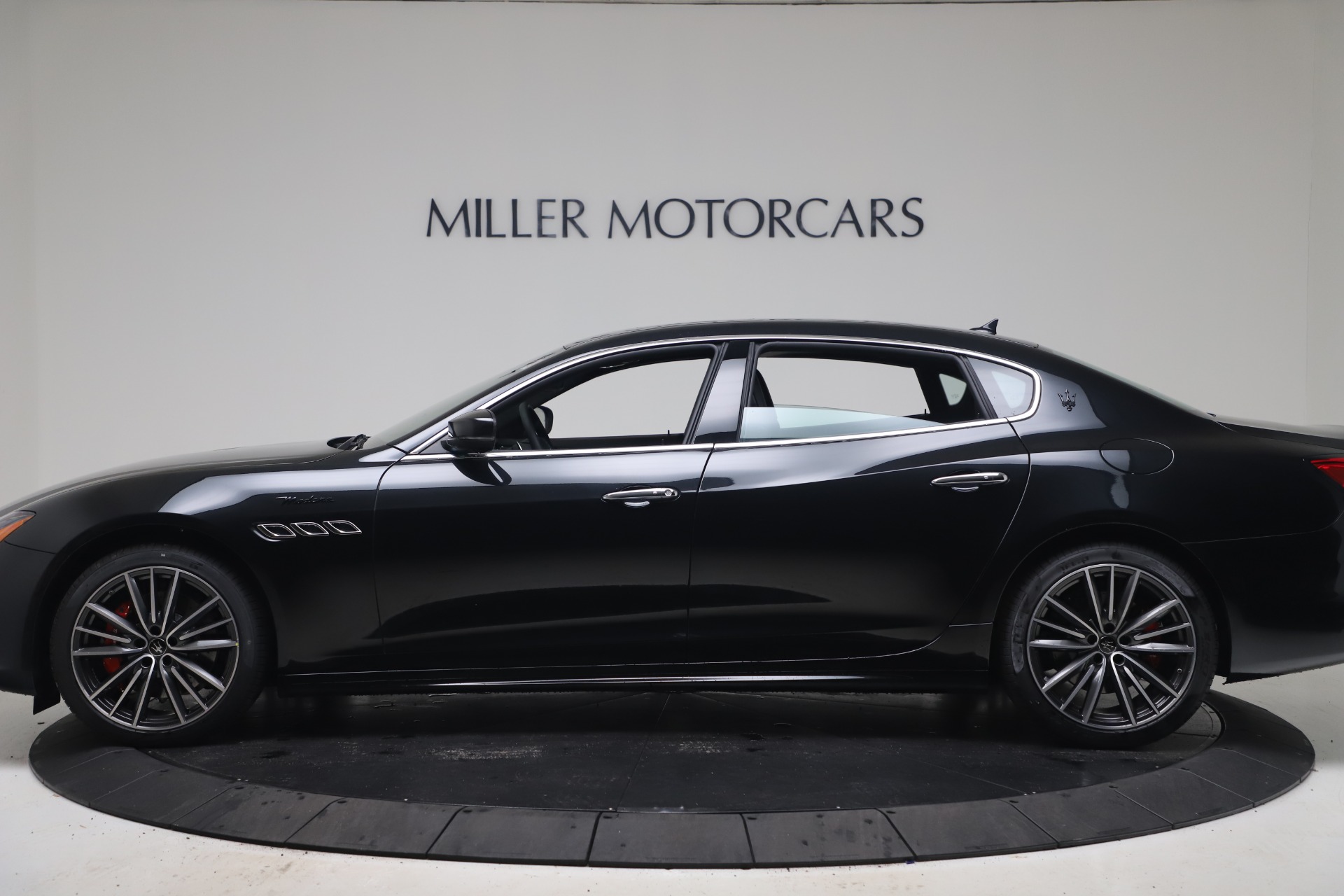 New 2022 Maserati Quattroporte Modena Q4 | St. Petersburg, FL
