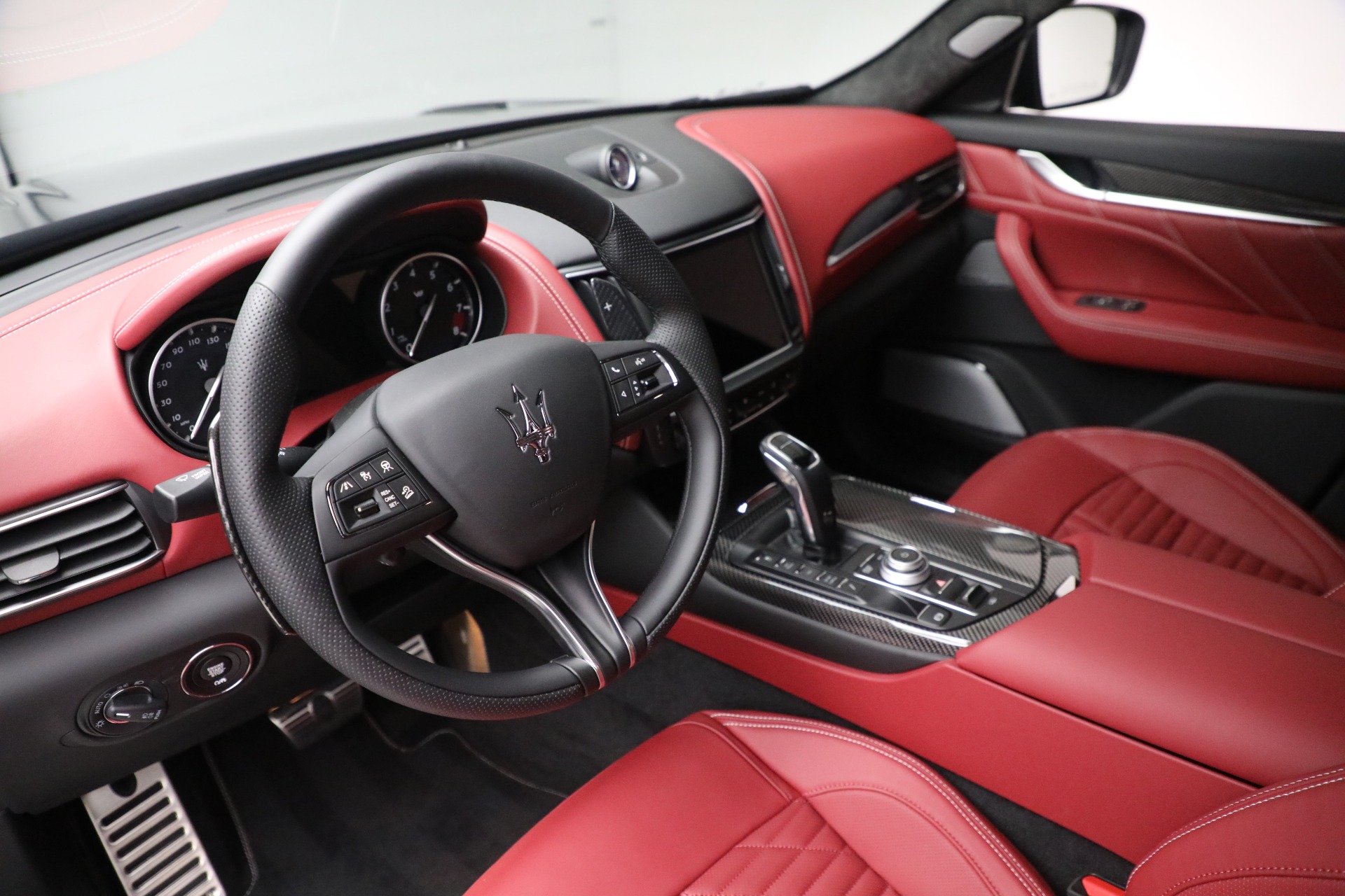 New 2022 Maserati Levante Trofeo | St. Petersburg, FL