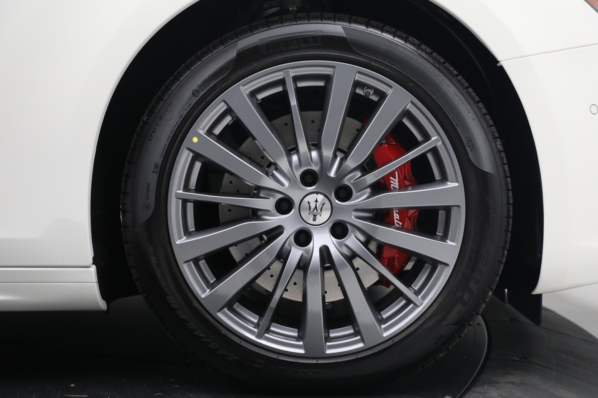 New 2022 Maserati Ghibli Modena Q4 | St. Petersburg, FL